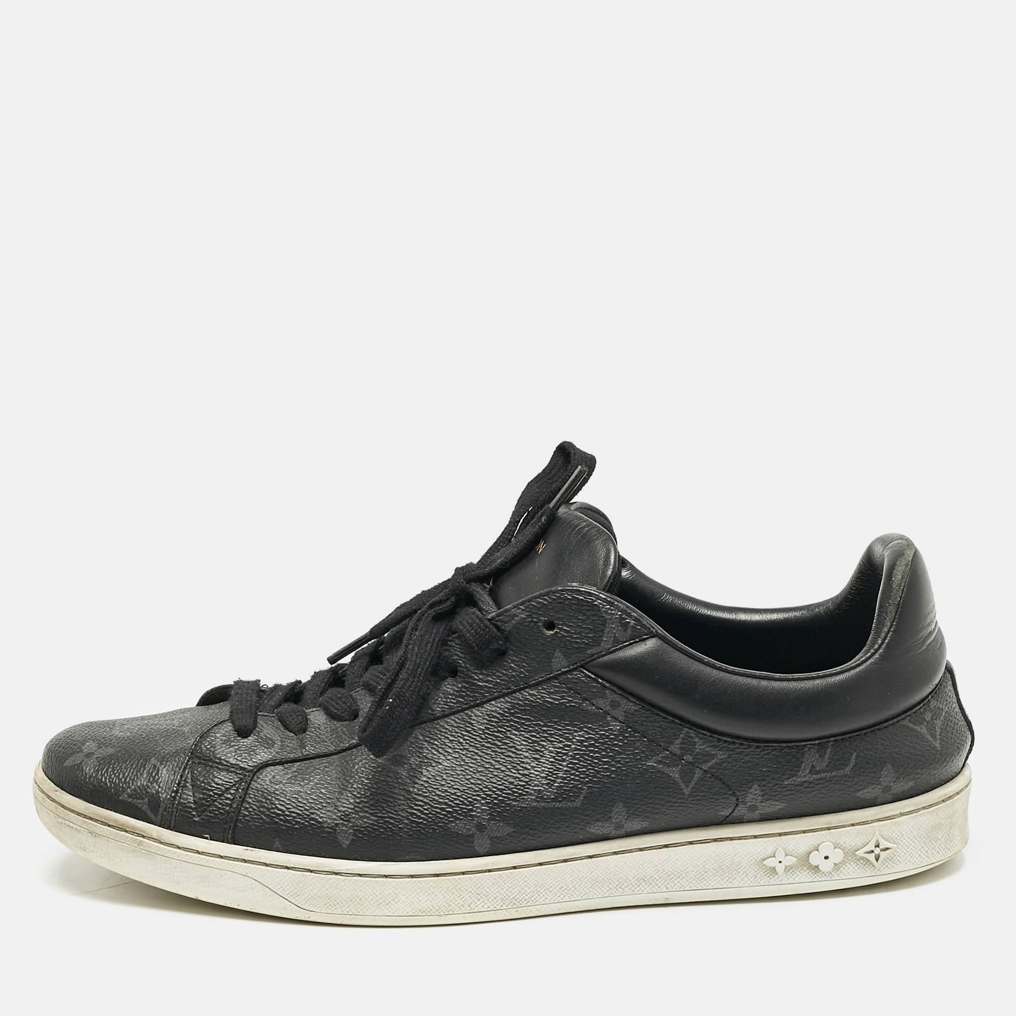 Louis Vuitton Black Monogram Eclipse Frontrow Low Top Sneakers Size 42.5
Louis Vuitton Black Monogram Eclipse Frontrow Low Top Sneakers Size 42.5