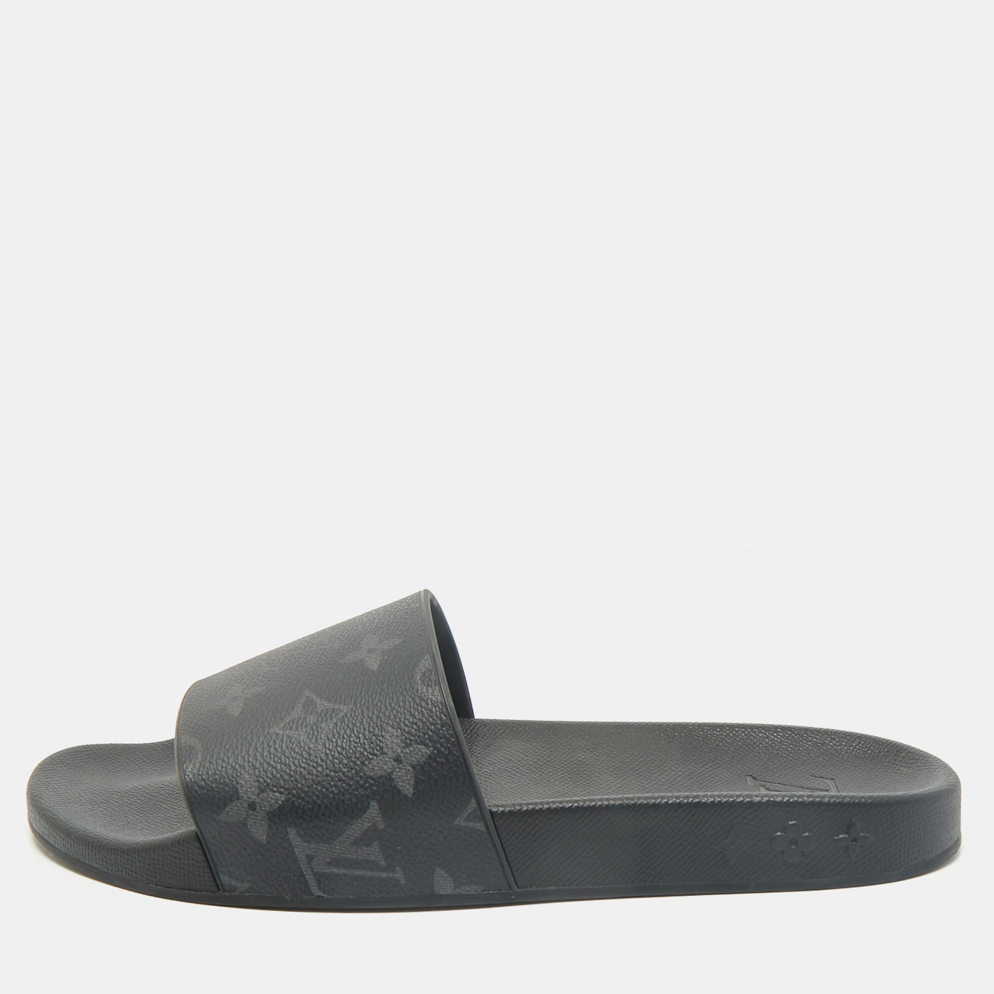 Louis Vuitton Black Graphite Damier Embossed Canvas Waterfront Flat Slides Size 41
Louis Vuitton Black Graphite Damier Embossed Canvas Waterfront Flat Slides Size 41