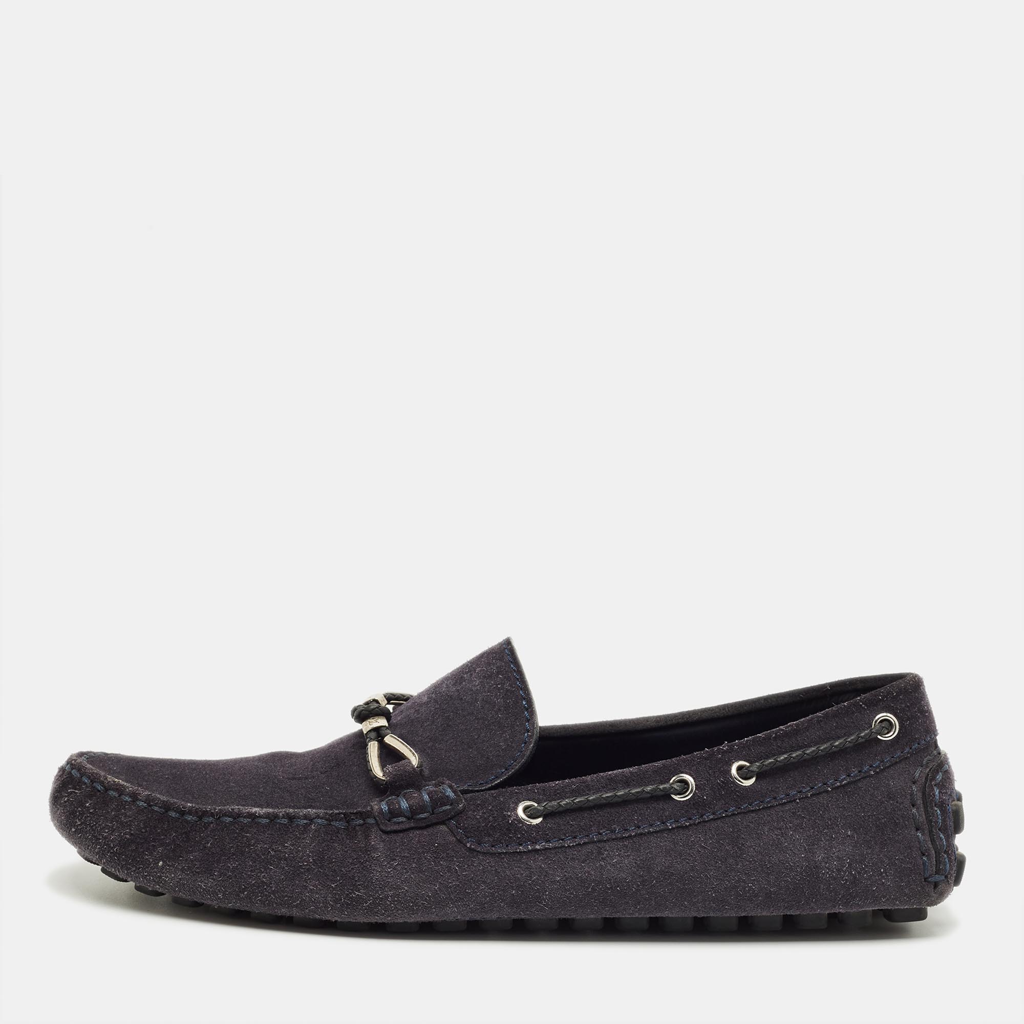 Louis Vuitton Navy Blue Suede Bow Slip On Loafers Size 42
Louis Vuitton Navy Blue Suede Bow Slip On Loafers Size 42