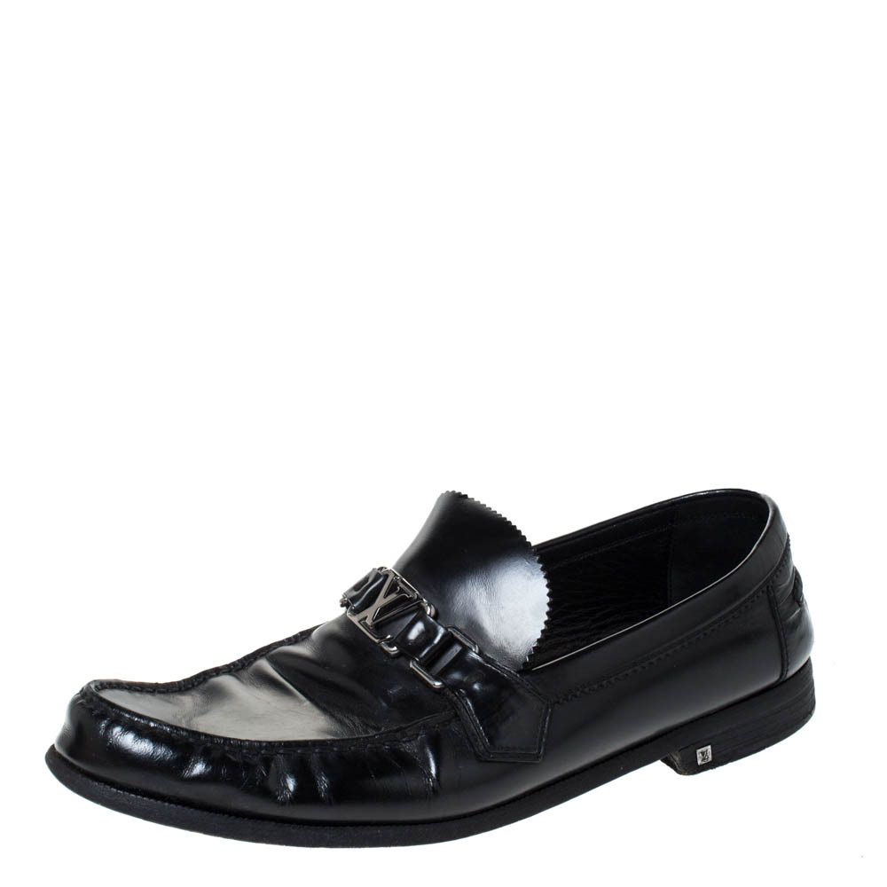 Image of Louis Vuitton Black Leather Hockenheim Slip On Loafers Size