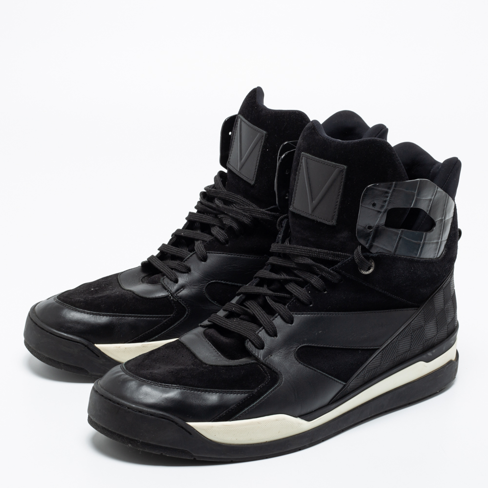 Louis Vuitton Black Damier Canvas, Leather and Suede Platform High-Top Sneakers Size
Louis Vuitton Black Damier Canvas, Leather and Suede Platform High-Top Sneakers Size