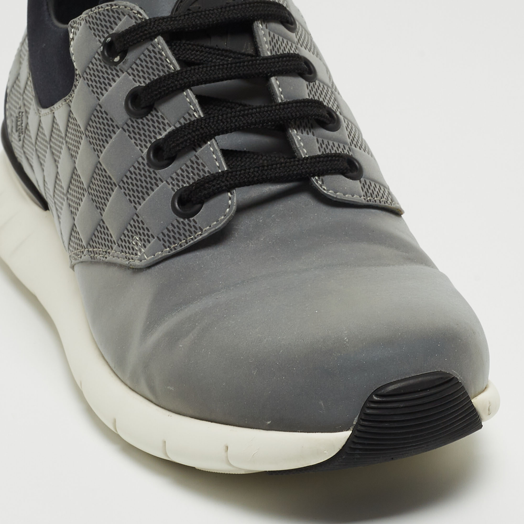 Louis Vuitton Grey/Black Fabric Fastlane Low Top Sneakers Size 39