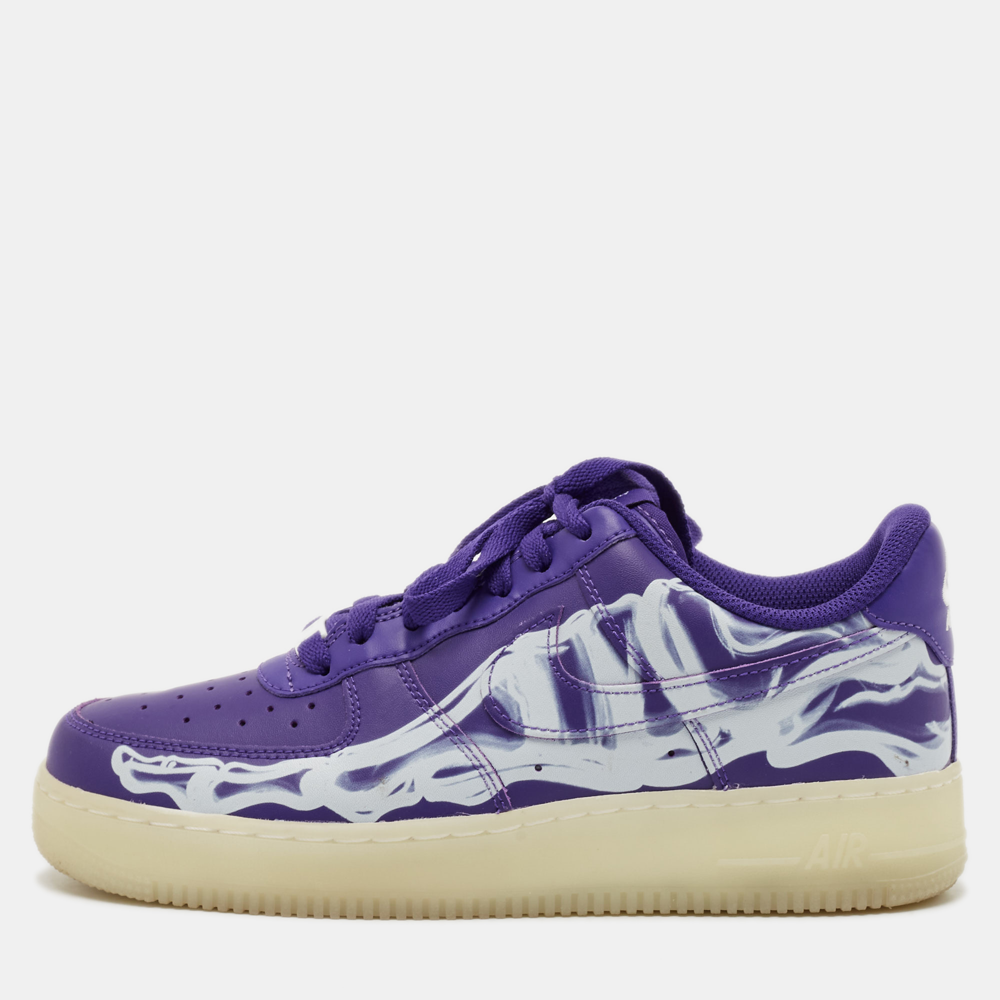 Nike Purple Leather Force 1 Low '07 QS "Purple Skeleton Halloween Sneakers Size
Nike Purple Leather Force 1 Low '07 QS "Purple Skeleton Halloween Sneakers Size