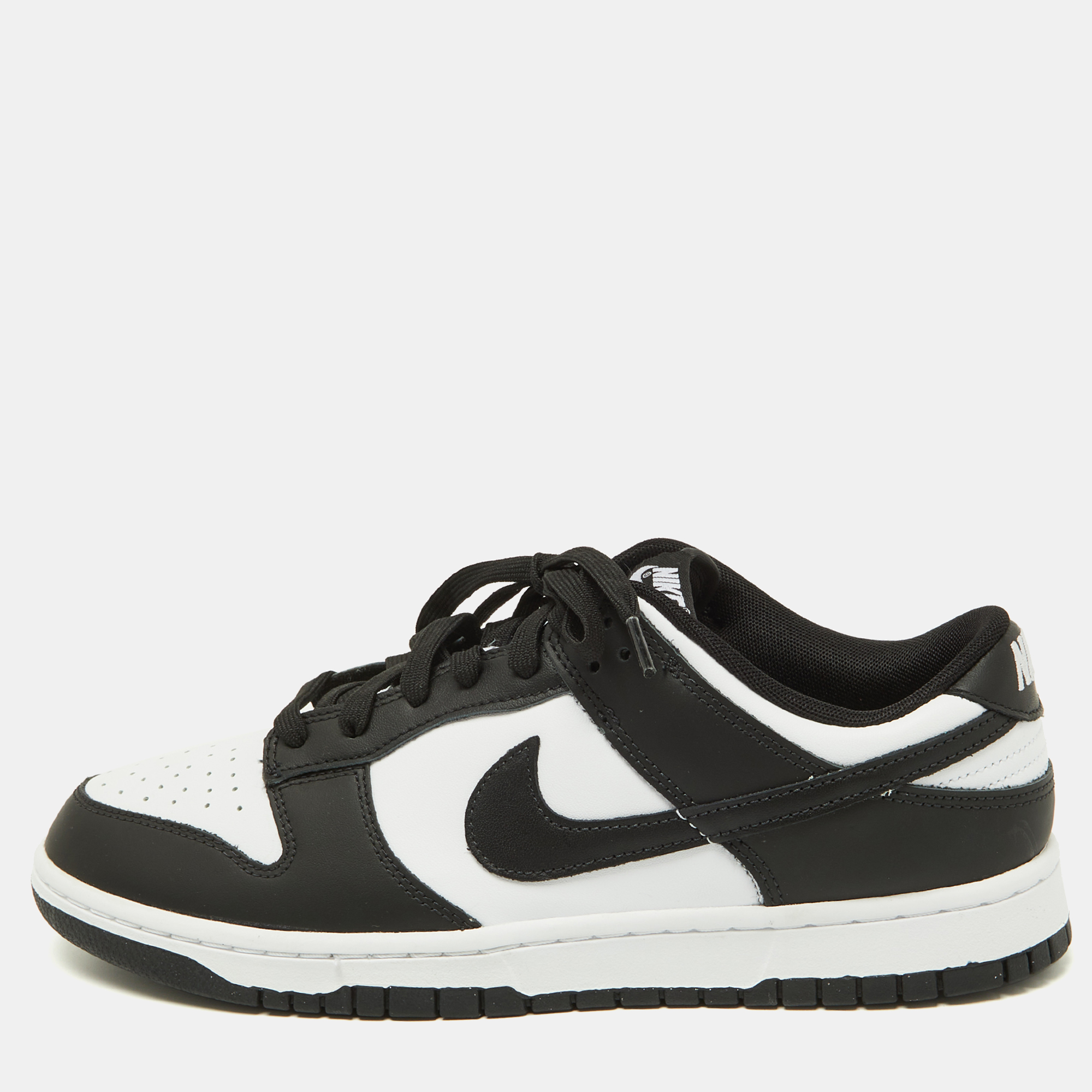 Nike black/white leather dunk low top sneakers size 45