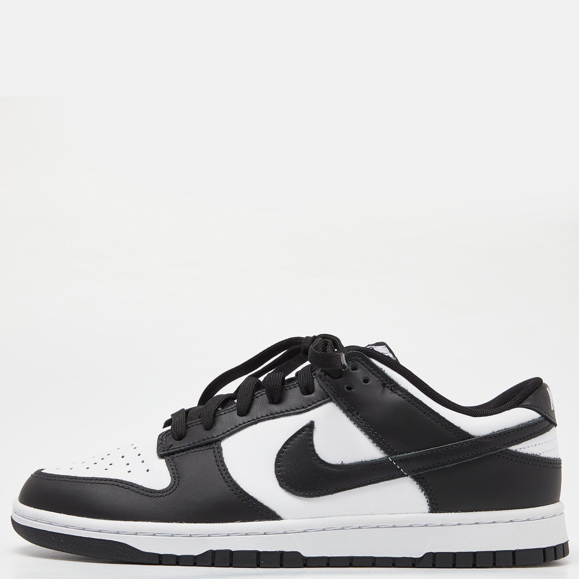 Nike black/white leather dunk low top &ldquo;panda&rdquo; sneakers size 46