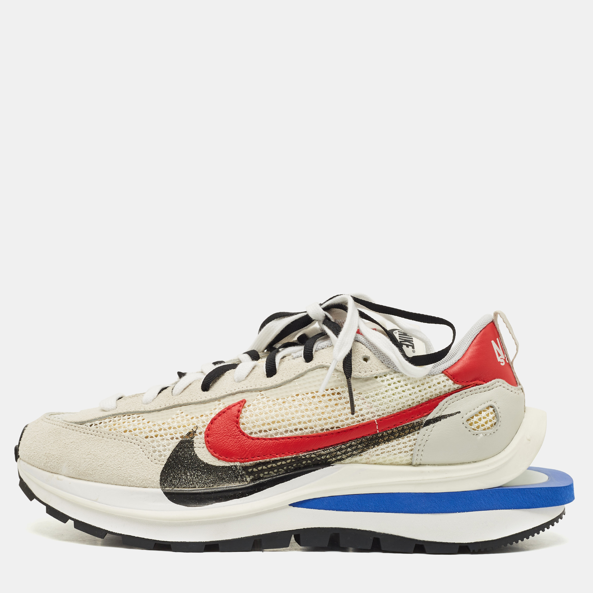 Nike x Sacai Multicolor Mesh and Suede Vaporwaffle Sport Fuchsia Game Royal Sneakers Size 43
Nike x Sacai Multicolor Mesh and Suede Vaporwaffle Sport Fuchsia Game Royal Sneakers Size 43