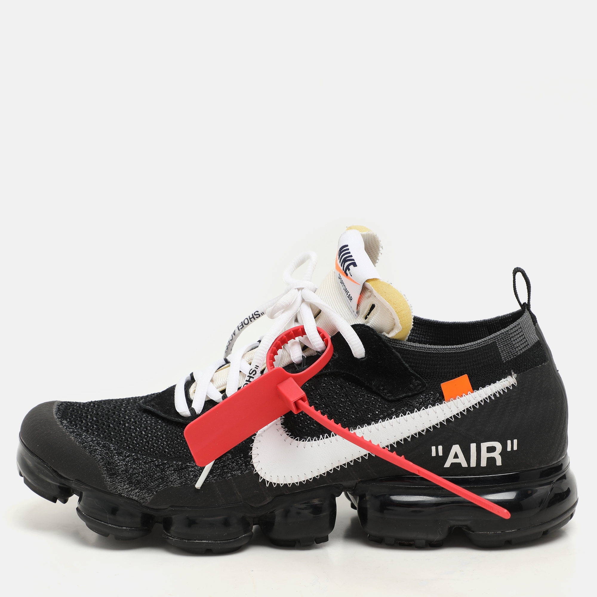 Off-White x Nike Black Knit Fabric and Suede Air VaporMax Low Top Sneakers Size 43
Off-White x Nike Black Knit Fabric and Suede Air VaporMax Low Top Sneakers Size 43