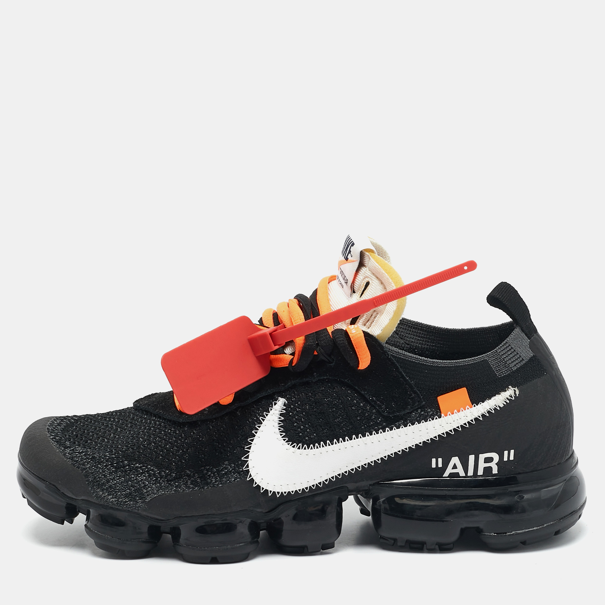 Off-White x Nike Black Knit Fabric Air VaporMax Low Top Sneakers Size 42
Off-White x Nike Black Knit Fabric Air VaporMax Low Top Sneakers Size 42