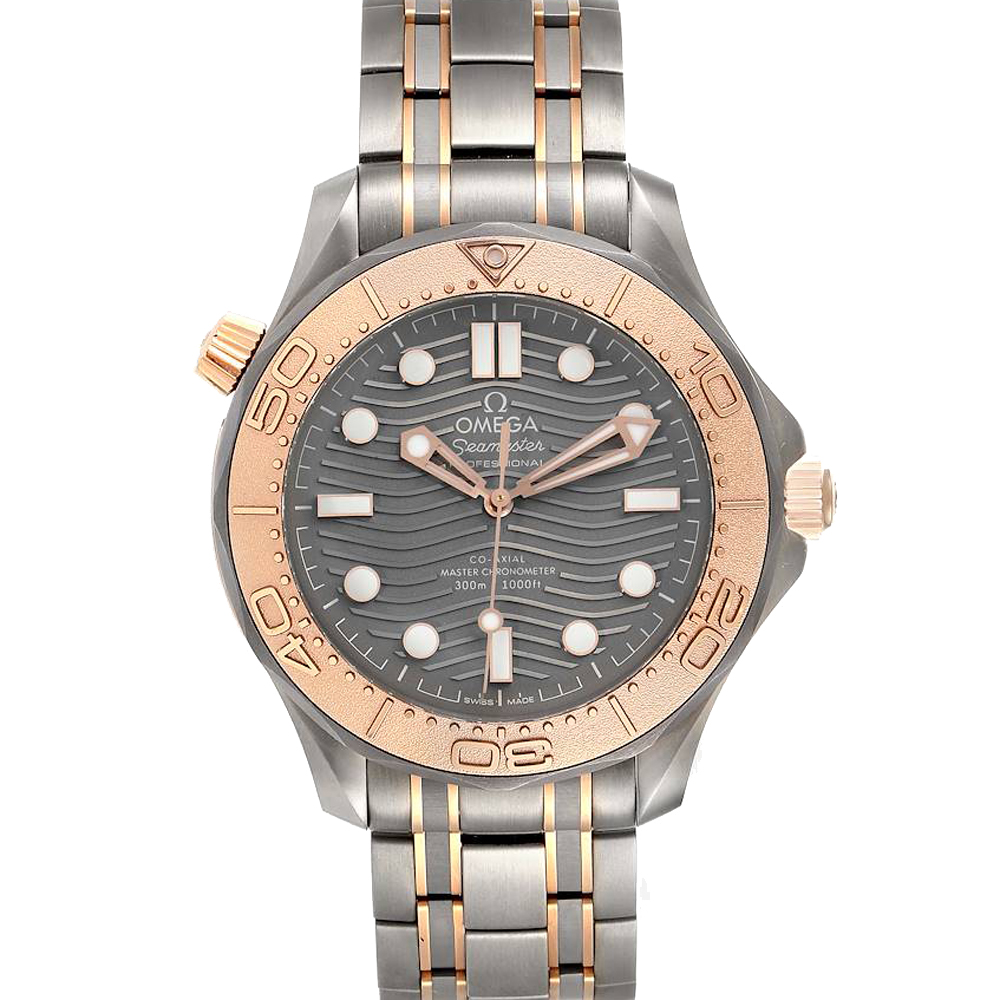 Omega Grey 18K Rose Gold And Titanium Seamaster 210.60.42.20.99.001 Men's Wristwatch 42 MM