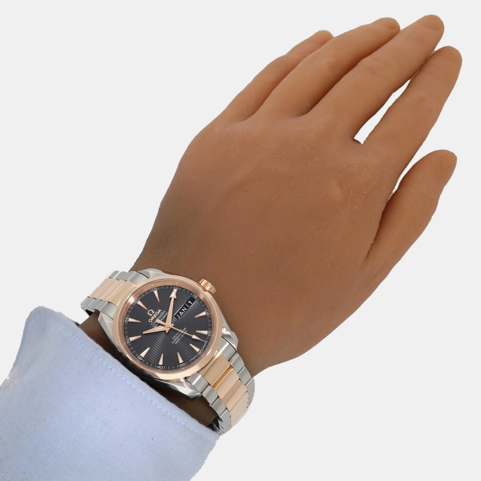 Omega Grey Stainless Steel Seamaster Aqua Terra 231.20.39.22.06.001 Automatic Men's Wristwatch 39 Mm