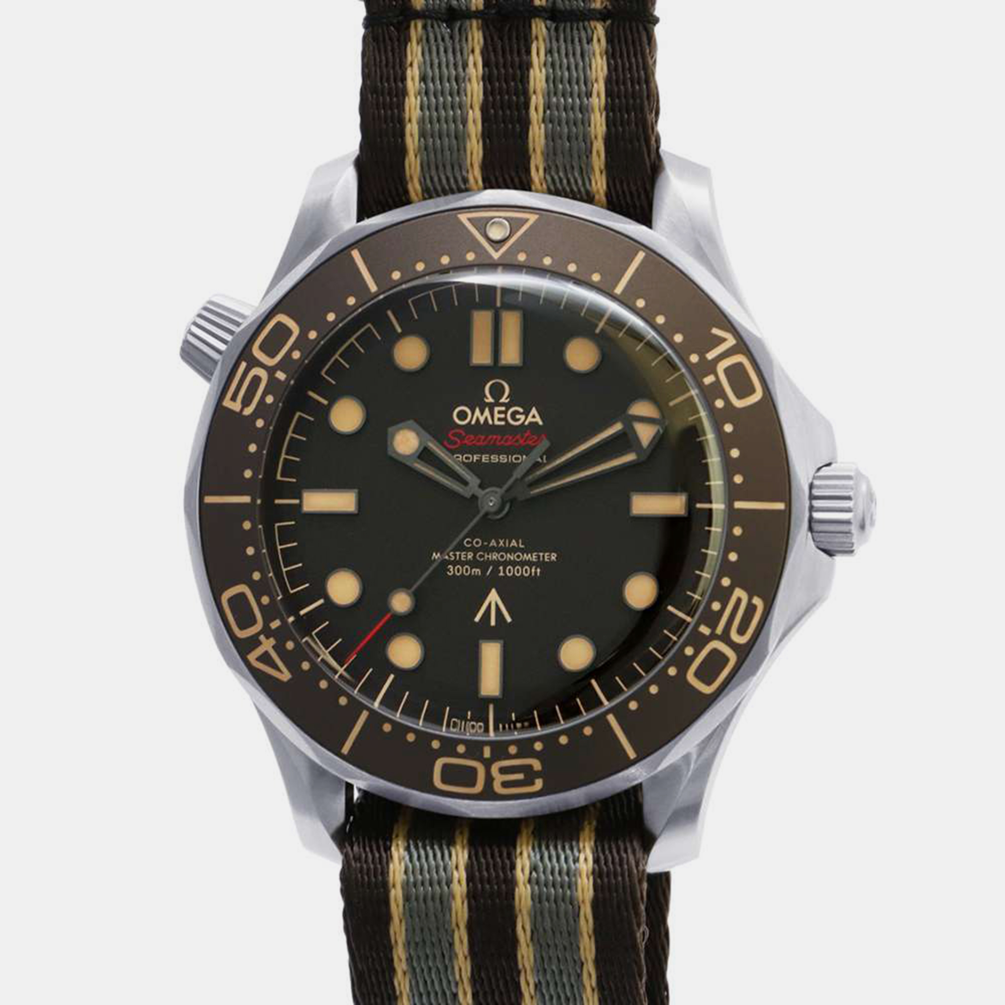 Omega brown stainless steel seamaster 210.92.42.20.01.001 manual winding men's wristwatch 42 mm