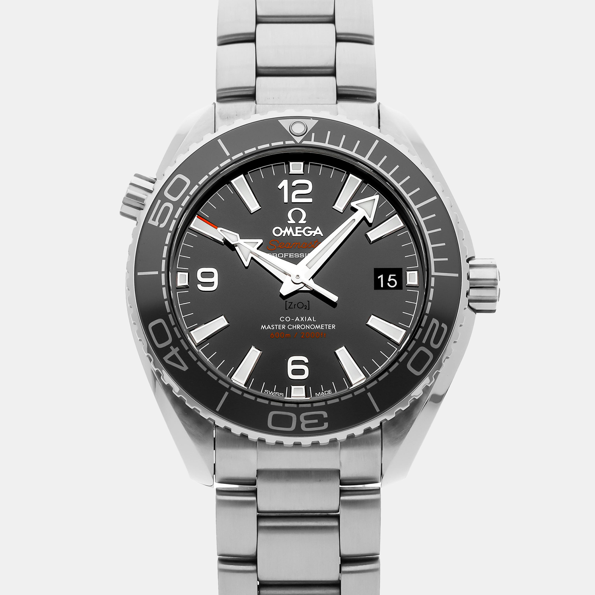 Pre-Owned Omega Seamaster Planet Ocean 600M 215.30.40.20.01.001 39.5 mm, Black
Pre-Owned Omega Seamaster Planet Ocean 600M 215.30.40.20.01.001 39.5 mm, Black