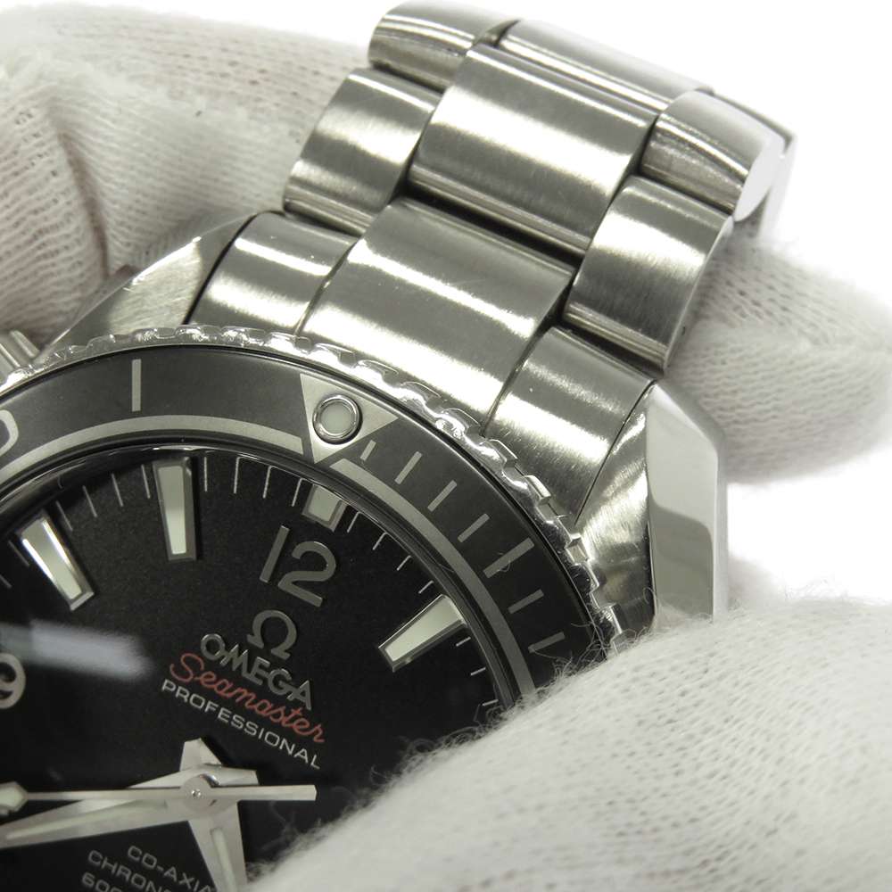 Omega Black Stainless Steel Seamaster Planet Ocean 232.30.42.21.01.001 Men's Wristwatch 42 Mm