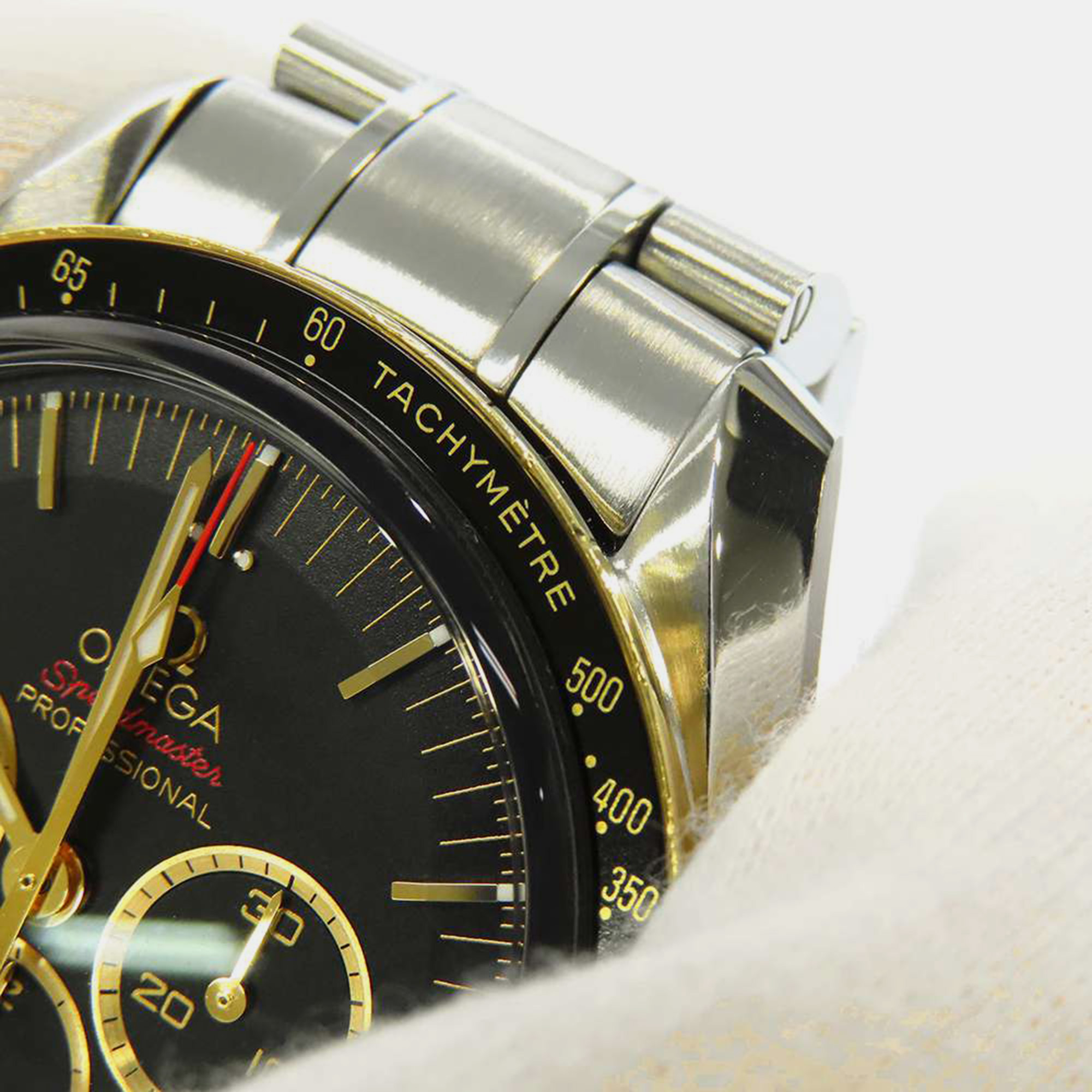 Omega Black 18k Yellow Gold And Stainless Steel Speedmaster 522.20.42.30.01.001 Manual Winding Men's Wristwatch 42 Mm