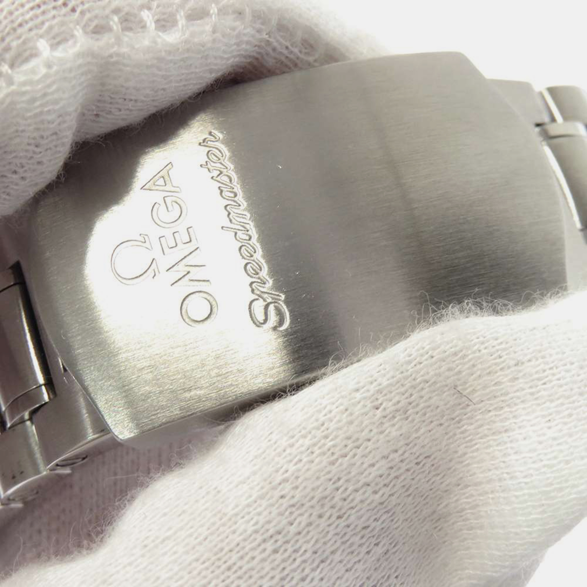 Omega Grey Stainless Steel Speedmaster 326.30.40.50.06.001 Automatic Men's Wristwatch 40 Mm