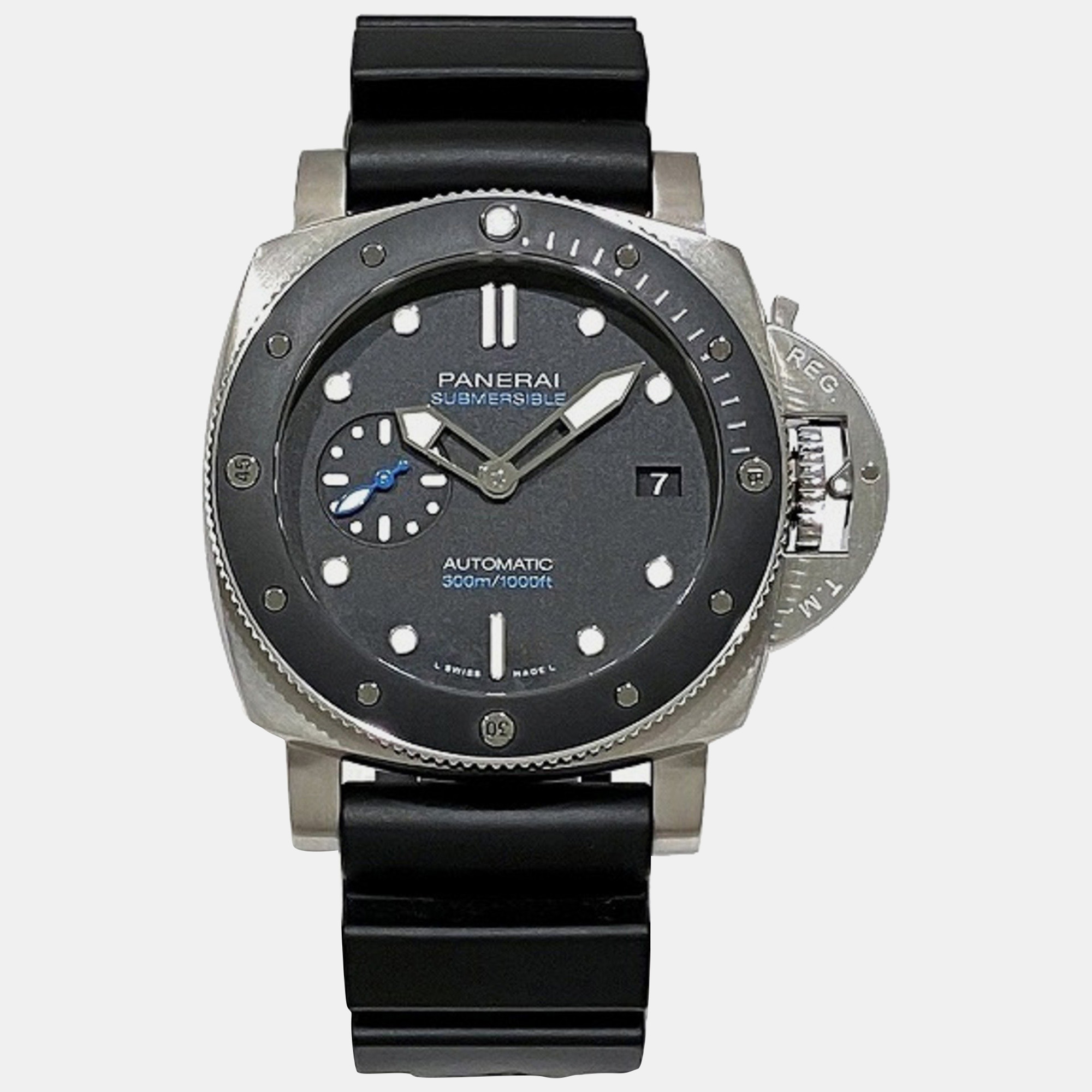 Panerai black stainless steel luminor submersible pam00683 automatic men's wristwatch 41mm