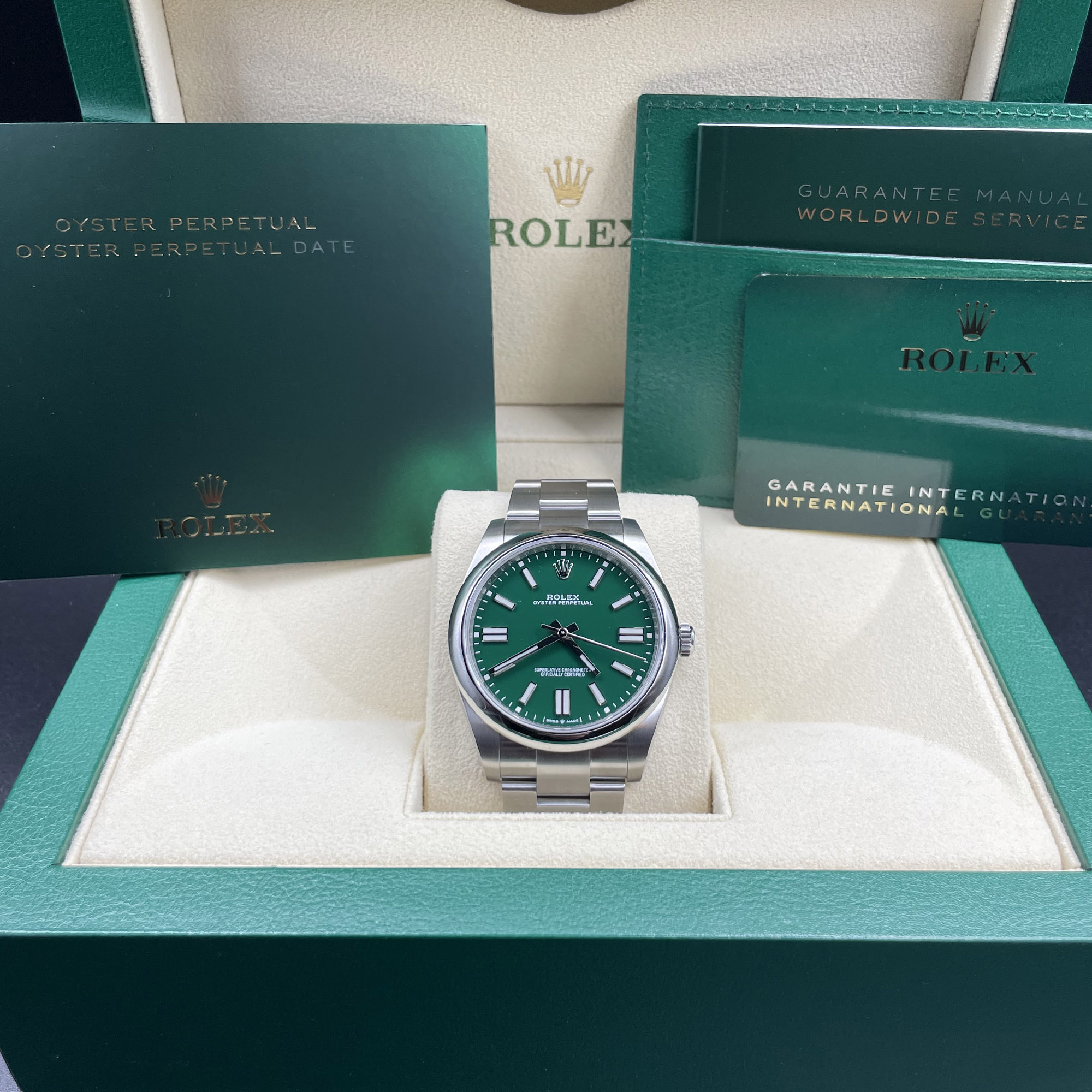 Rolex Green Stainless Steel Oyster Perpetual 124300 Men's Wristwatch 41 Mm