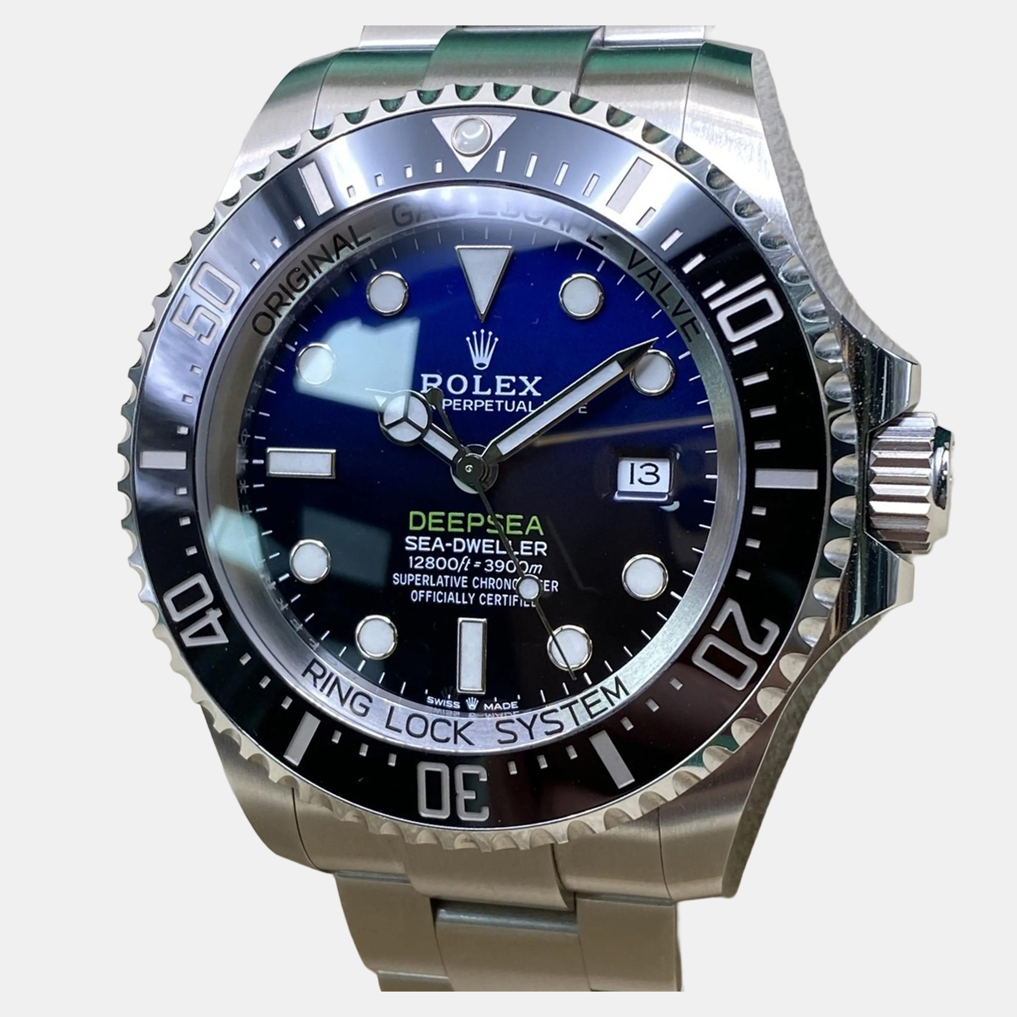 Rolex Sea-Dweller Deepsea 126660 Automatic Blue Black Dial Stainless Steel Men's Wristwatch
Rolex Sea-Dweller Deepsea 126660 Automatic Blue Black Dial Stainless Steel Men's Wristwatch
