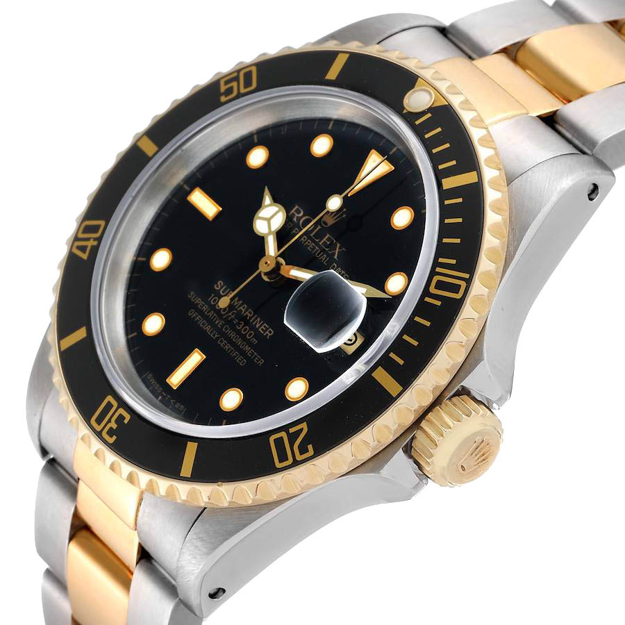Rolex Black 18K Yellow Gold And Stainless Steel Submariner 16613 Men's Wristwatch 40 MM
Rolex Black 18K Yellow Gold And Stainless Steel Submariner 16613 Men's Wristwatch 40 MM