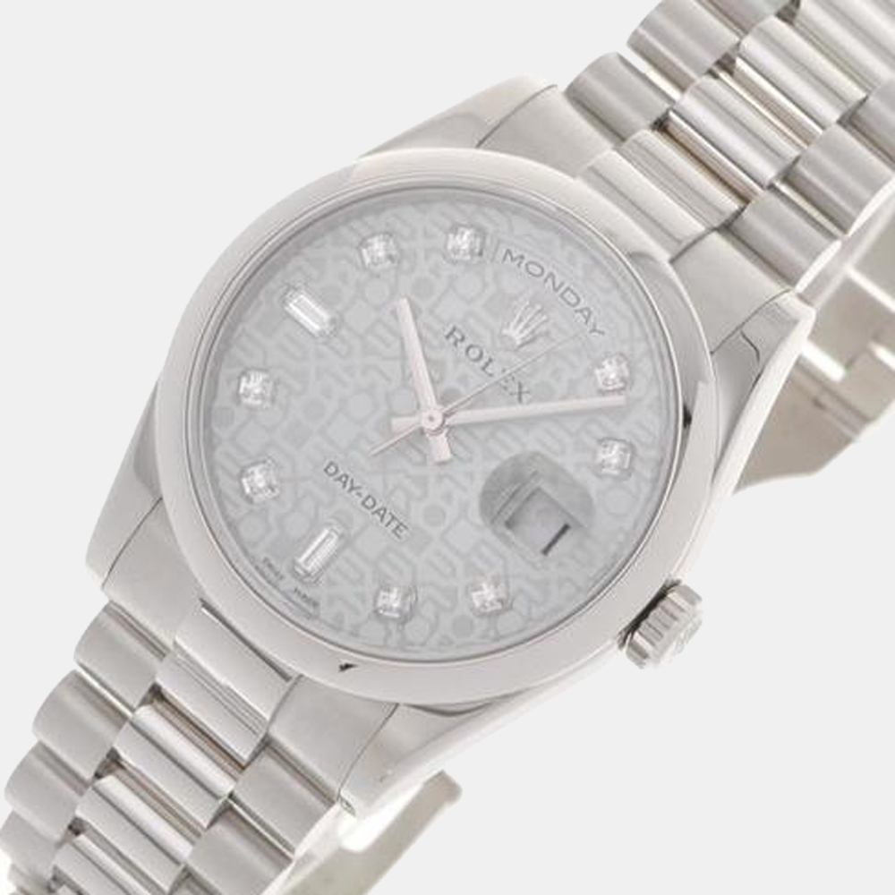 Rolex Blue Diamond Stainless Steel Day-Date 118206 Automatic Men's Wristwatch 36 mm
Rolex Blue Diamond Stainless Steel Day-Date 118206 Automatic Men's Wristwatch 36 mm