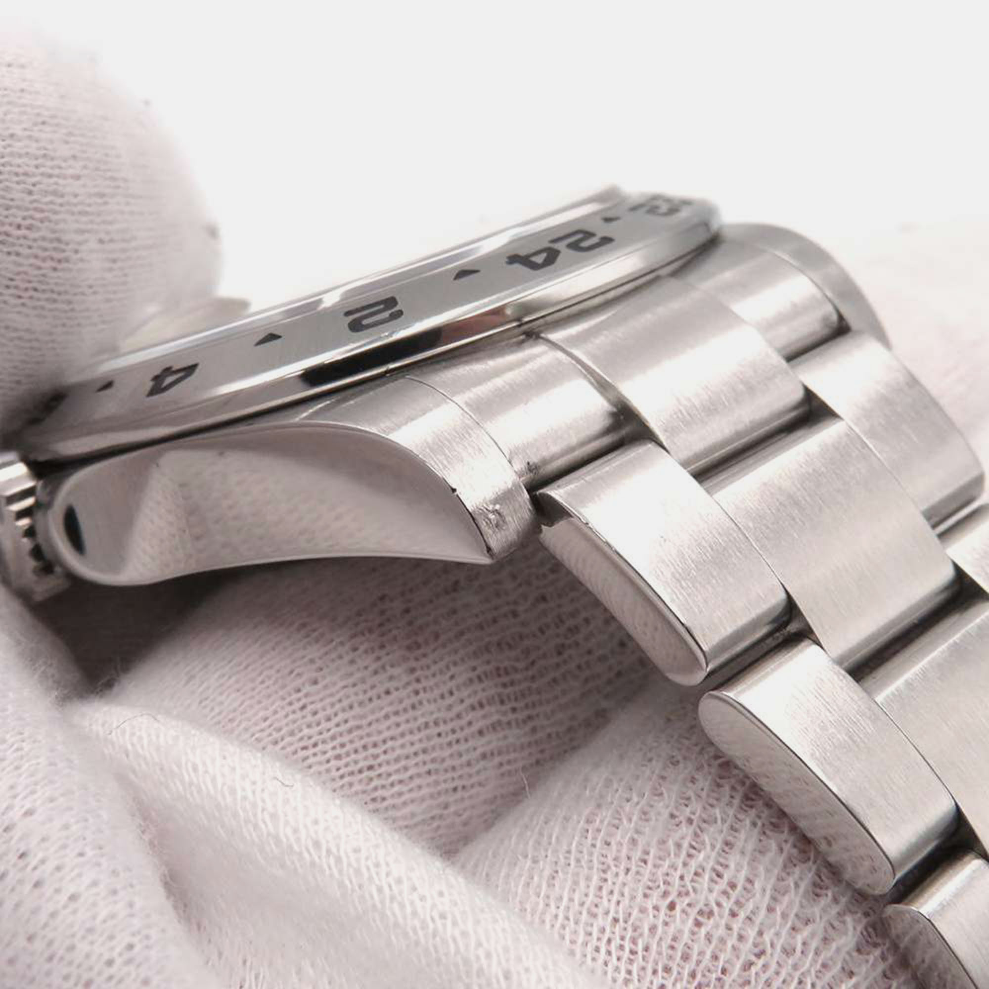 Rolex White Stainless Steel Explorer II 216570 Automatic Men's Wristwatch 42 Mm