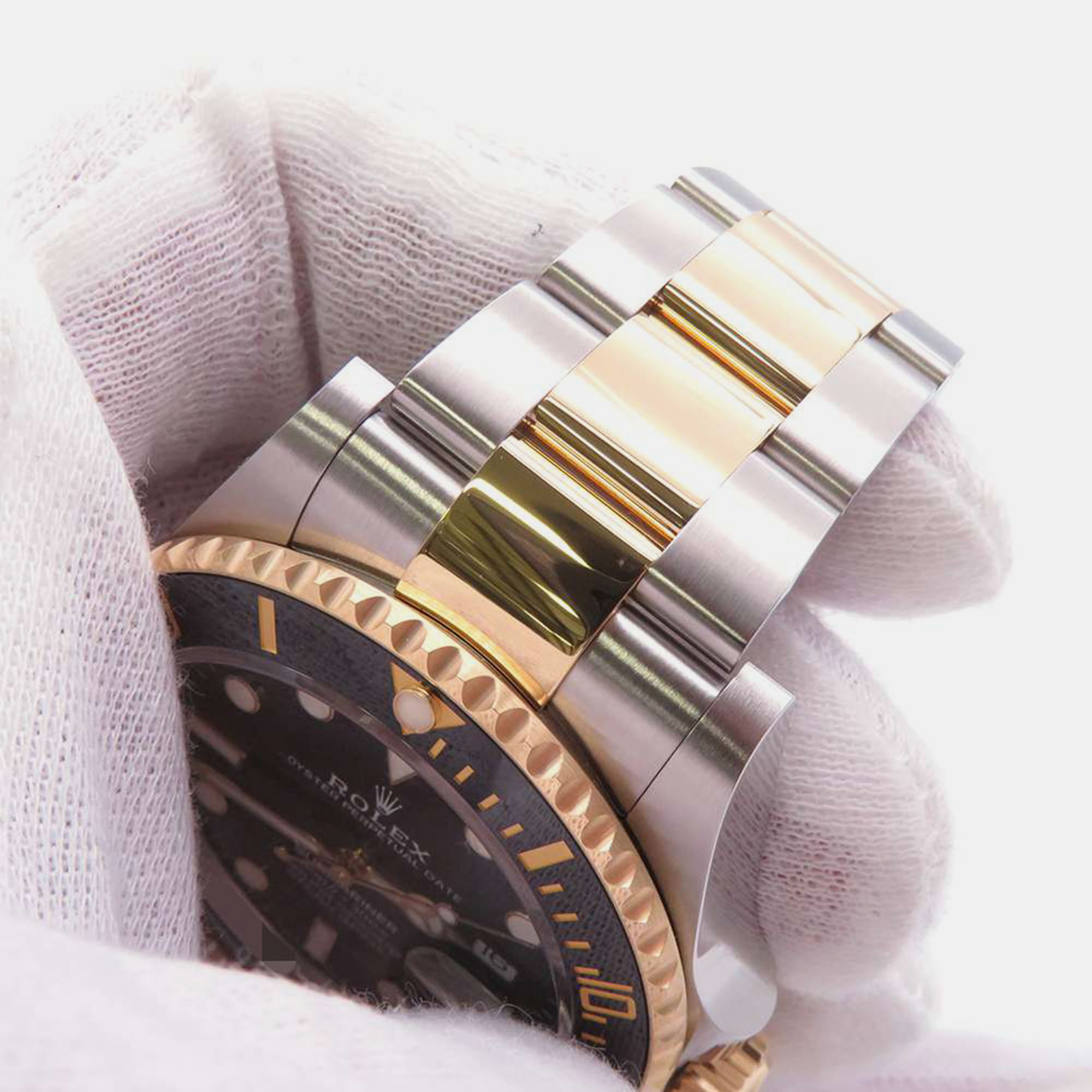 Rolex Black 18k Yellow Gold And Stainless Steel Submariner 126613LN Automatic Men's Wristwatch 41 Mm