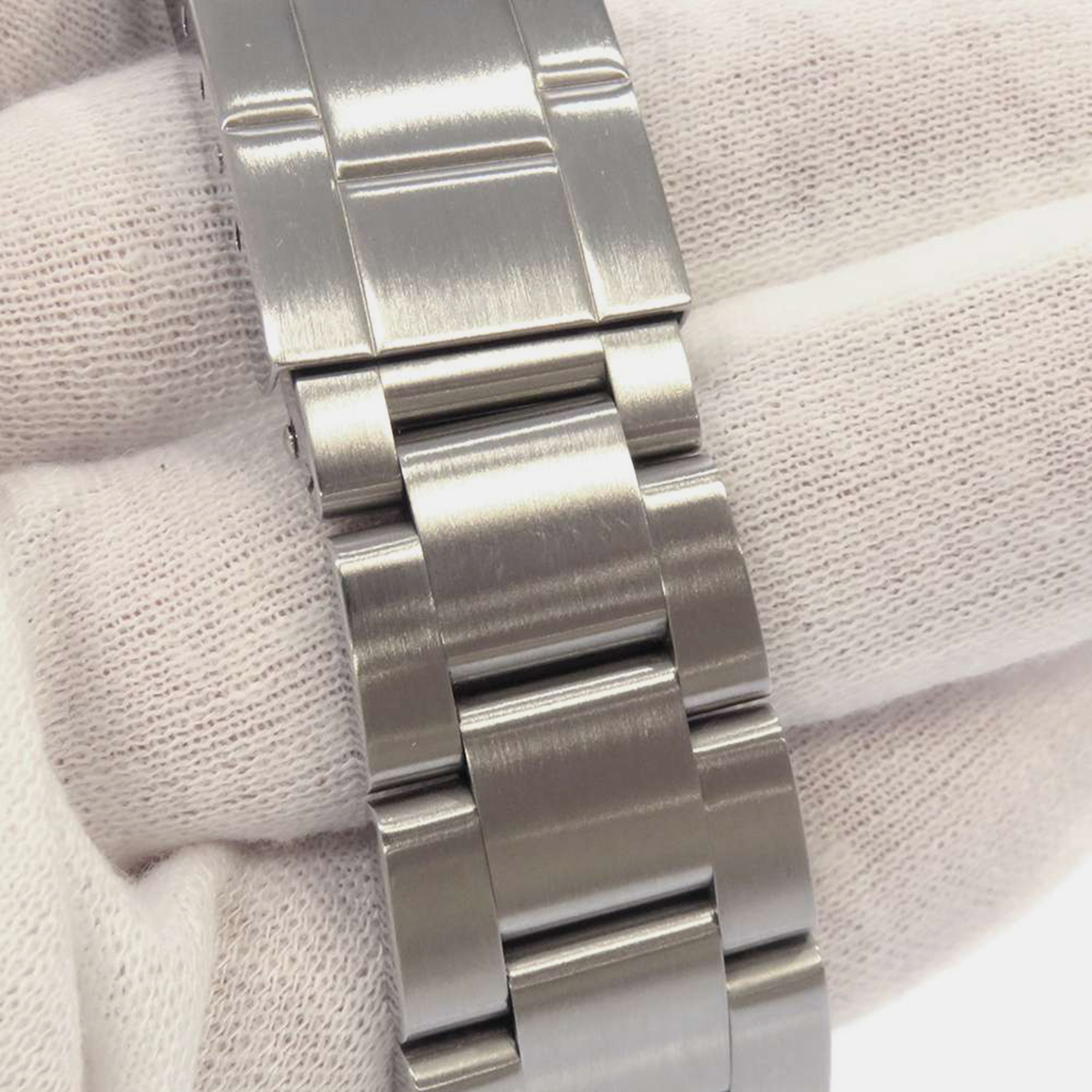 Rolex Black Stainless Steel Sea-Dweller 16600 Automatic Men's Wristwatch 40 Mm