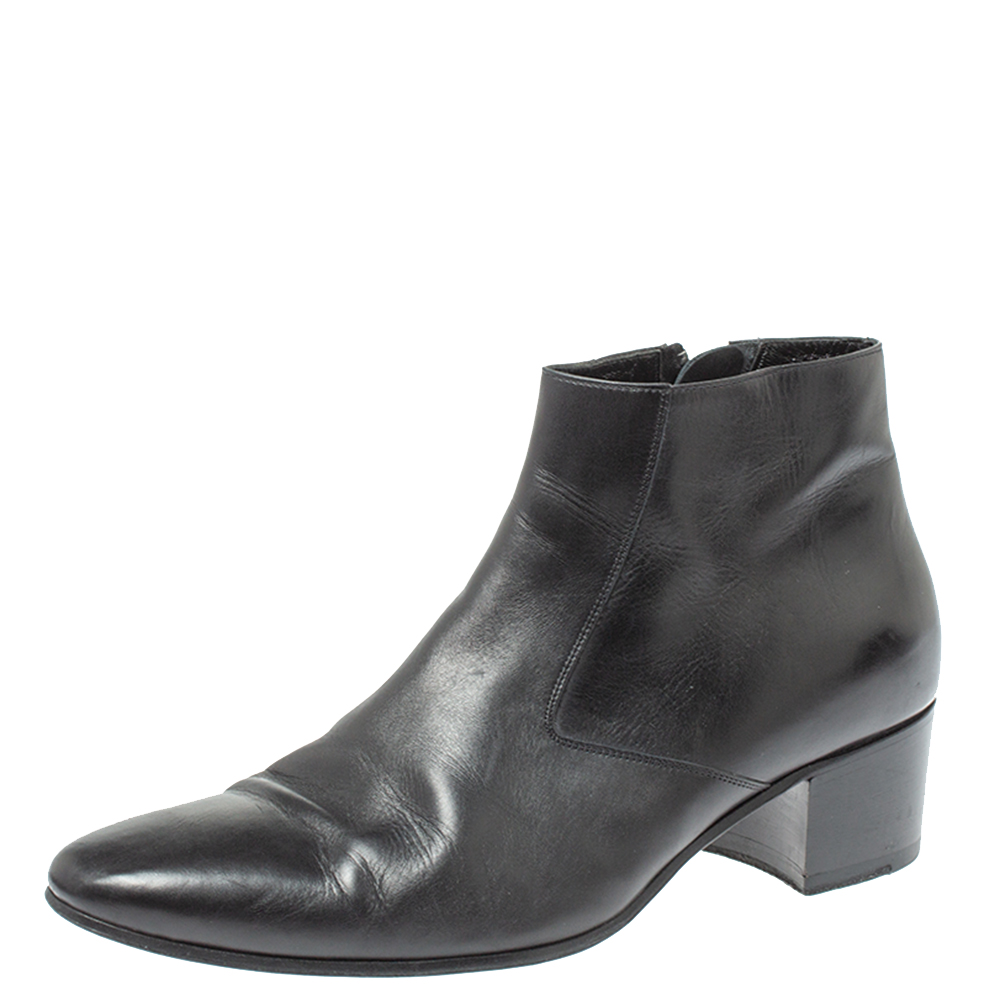 Image of Saint Laurent Black Leather Western Ankle Boots Size