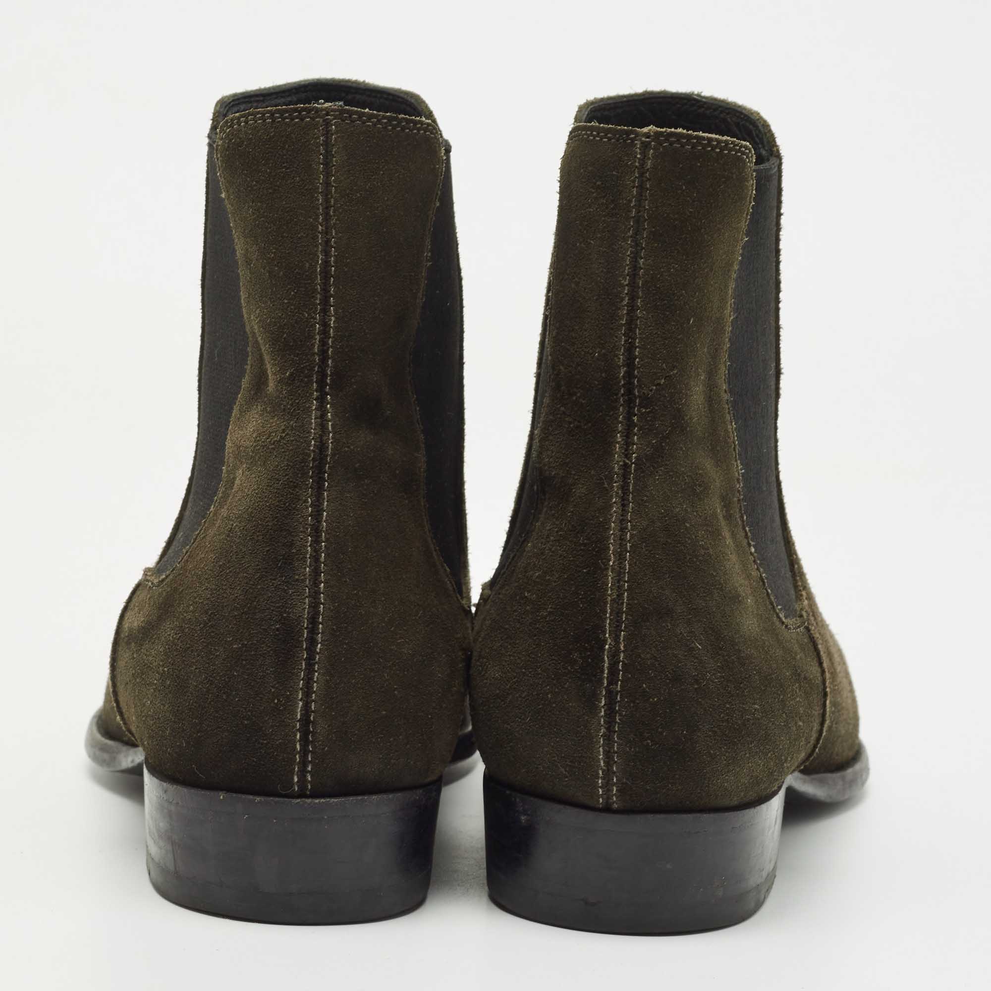 Saint Laurent Dark Green Suede Chelsea Boots Size 43
