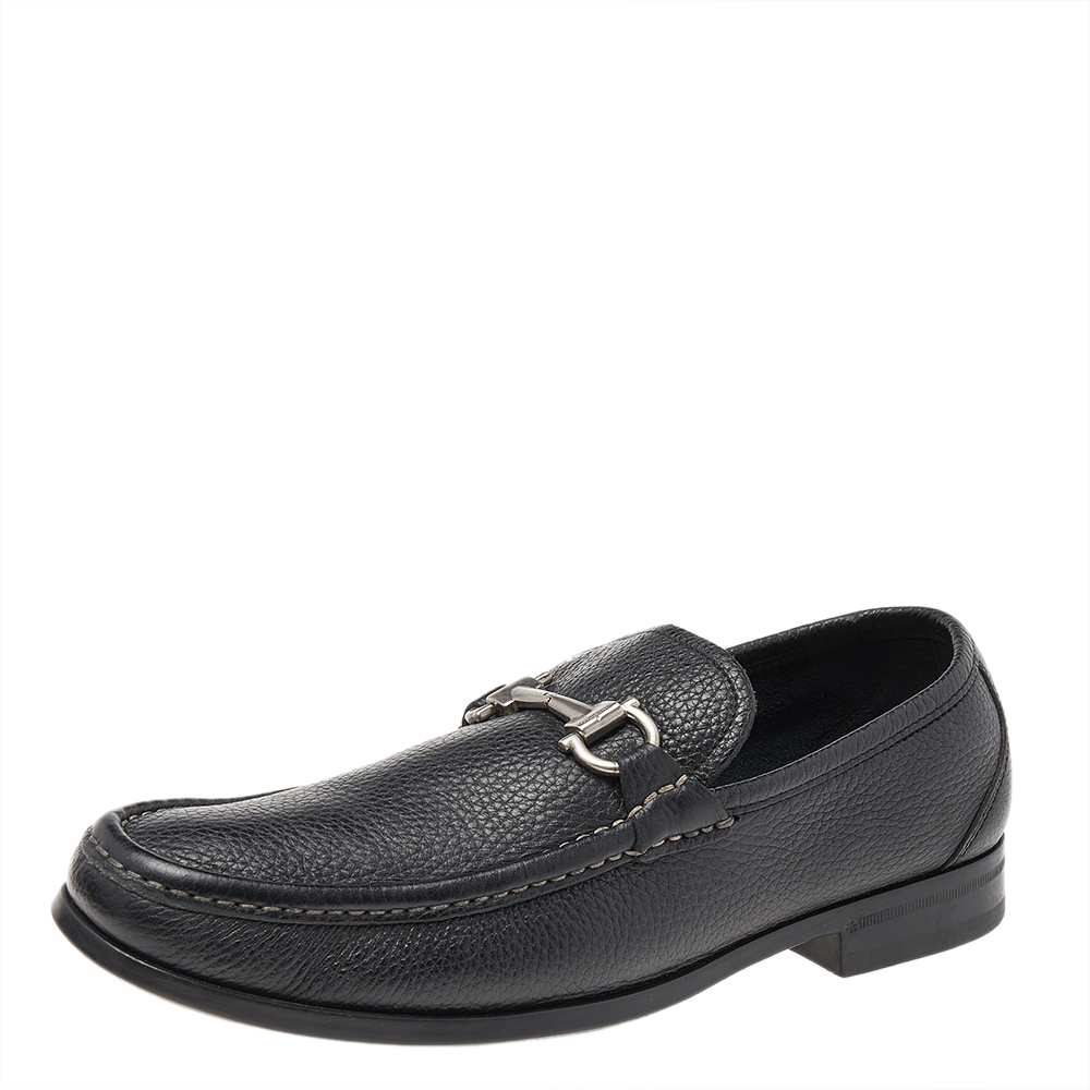 Salvatore ferragamo black leather gancini slip on loafers size 41