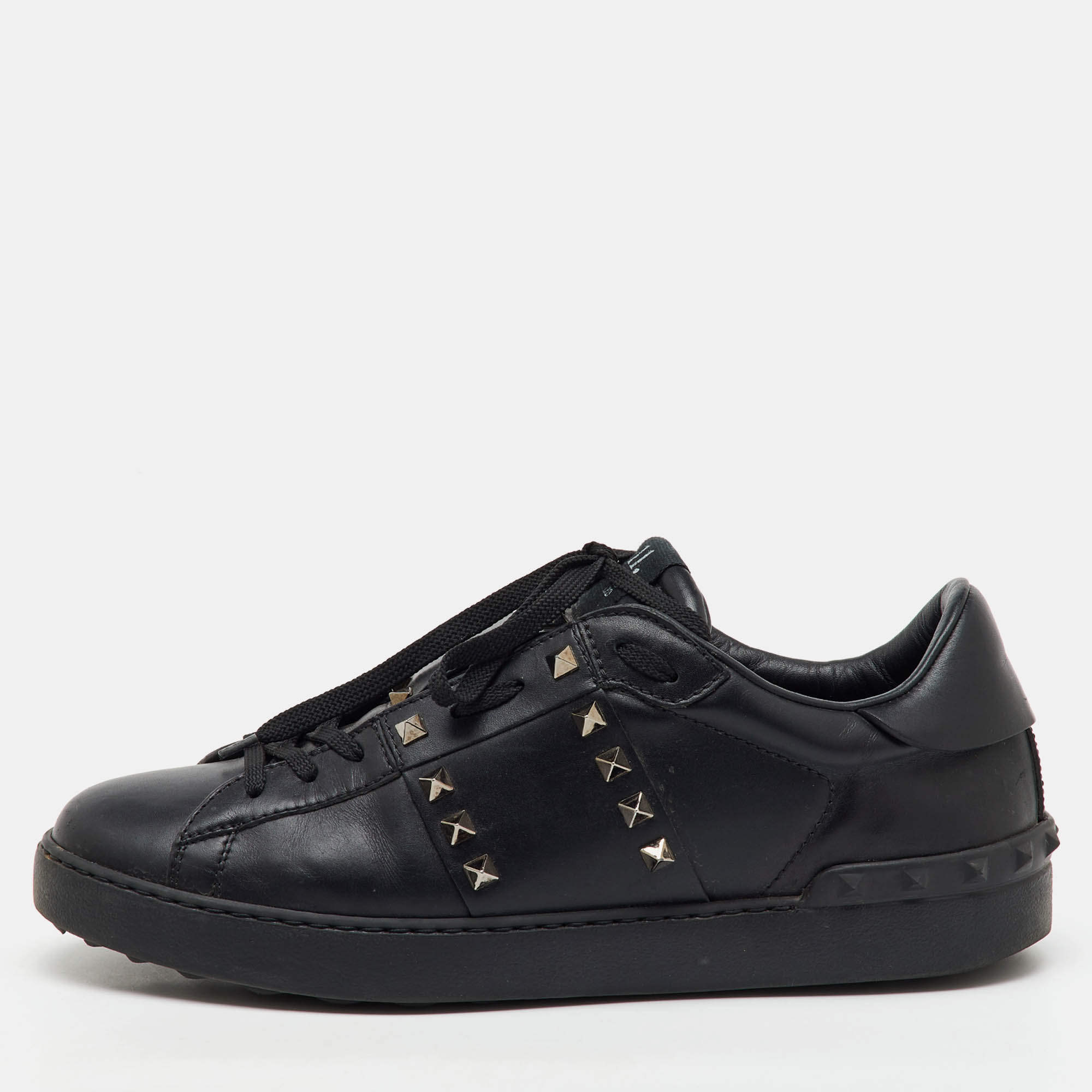 Valentino Black Leather Rockstud Untitled Low Top Sneakers Size
Valentino Black Leather Rockstud Untitled Low Top Sneakers Size