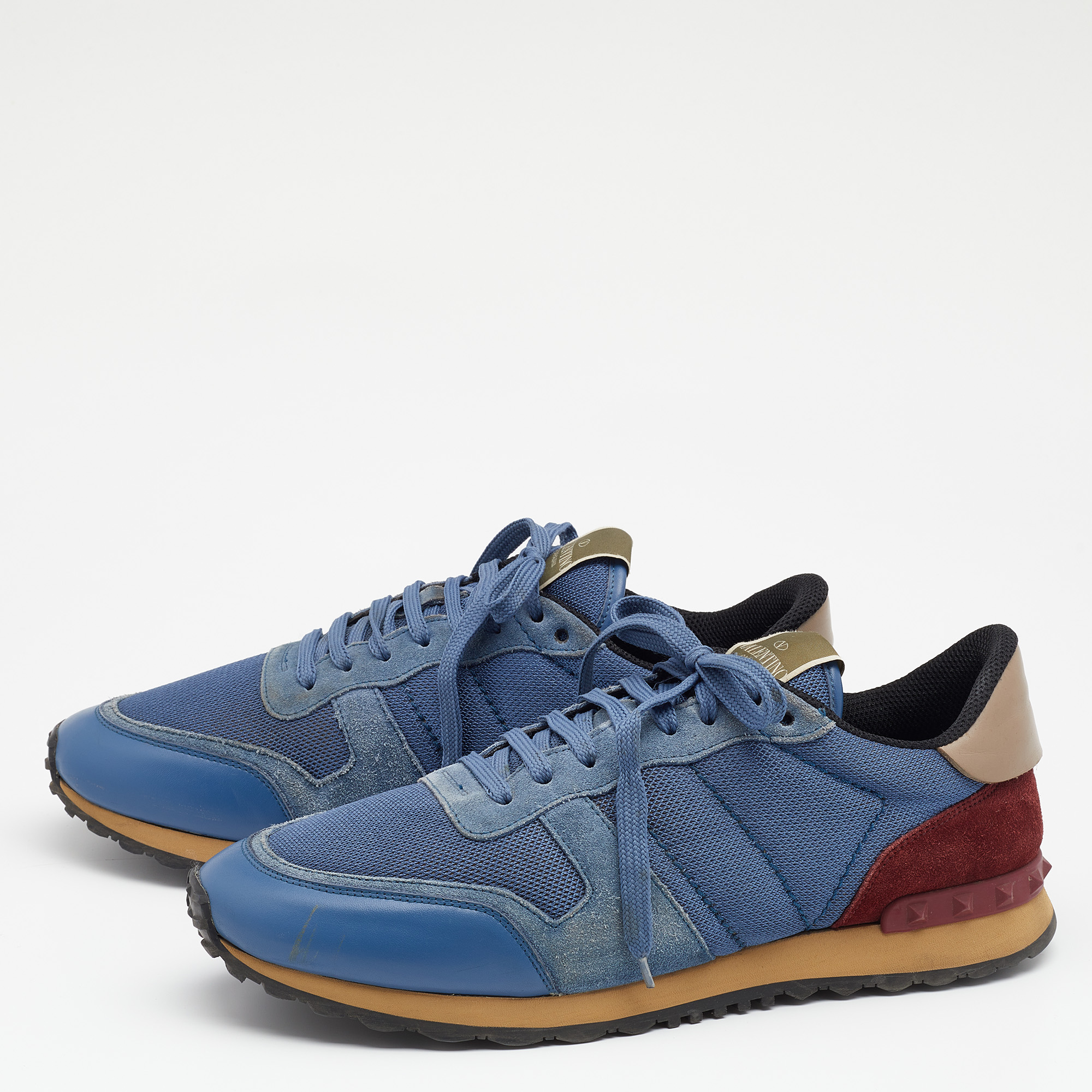 Valentino Tricolor Suede And Leather Rockrunner Low Top Sneakers Size, Blue
Valentino Tricolor Suede And Leather Rockrunner Low Top Sneakers Size, Blue