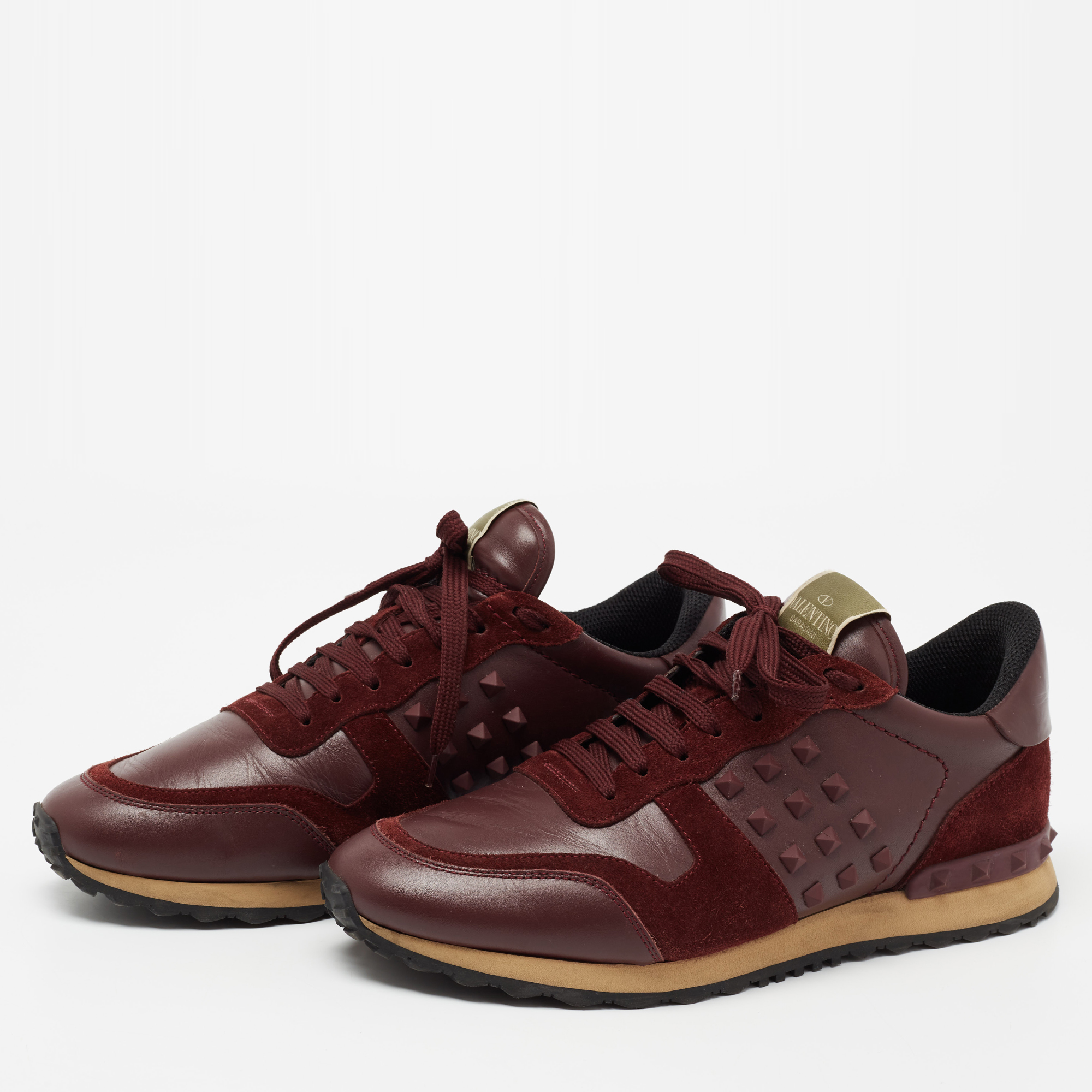 Valentino Burgundy Suede and Leather Rockrunner Low-Top Sneakers Size
Valentino Burgundy Suede and Leather Rockrunner Low-Top Sneakers Size