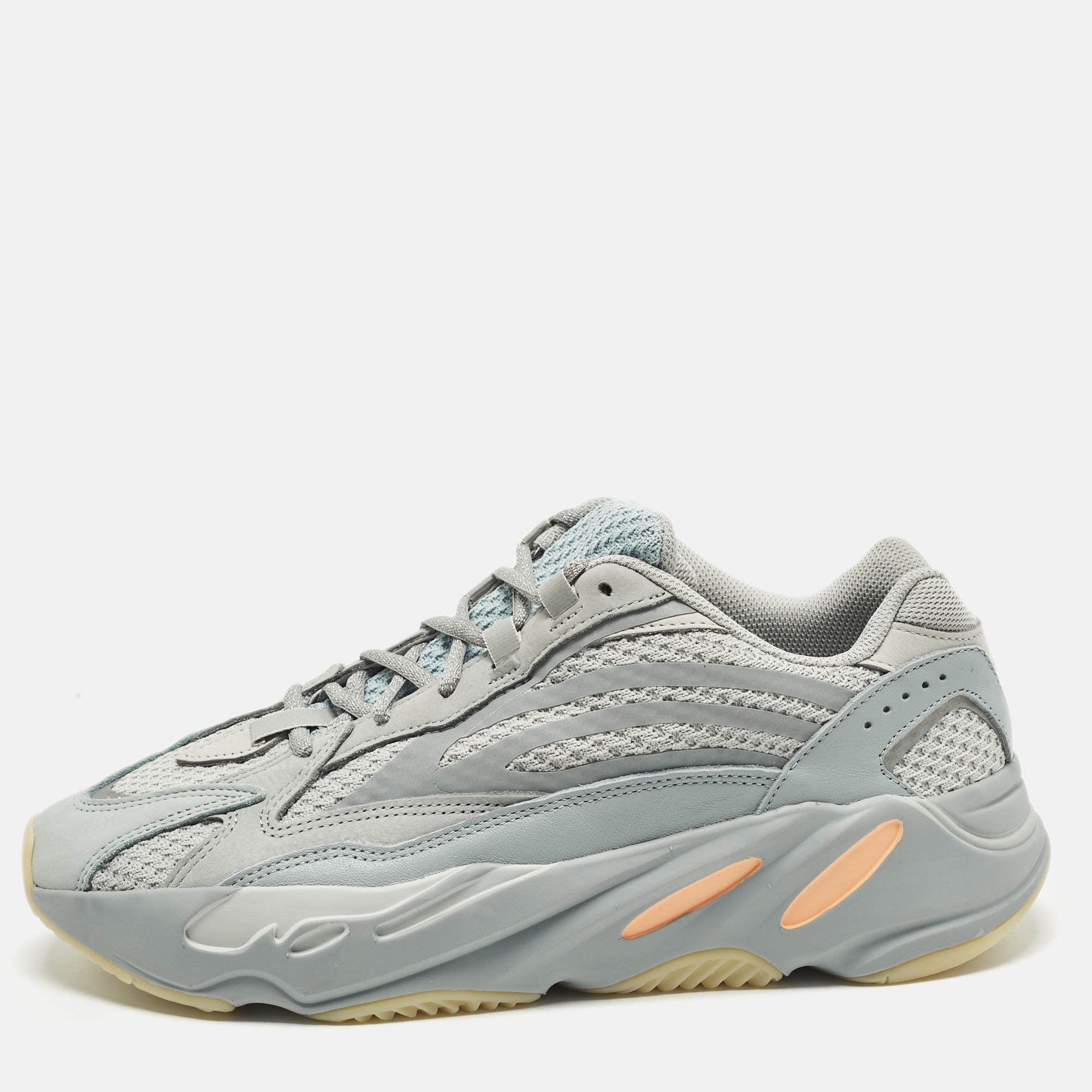 Yeezy x Adidas Boost 700 V2 Size Blue/Grey Knit Fabric and Leather Low Top Sneakers
Yeezy x Adidas Boost 700 V2 Size Blue/Grey Knit Fabric and Leather Low Top Sneakers