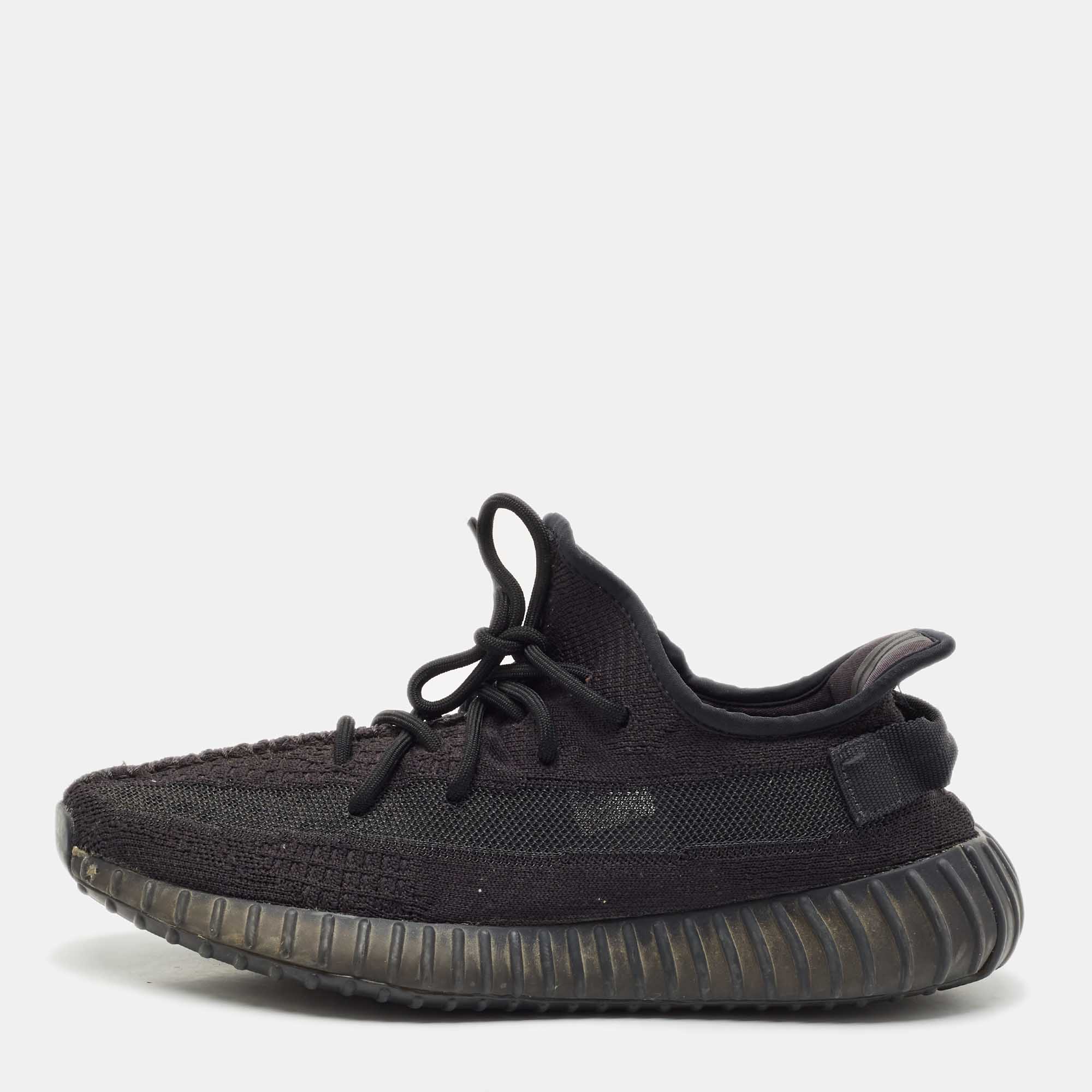 Yeezy x Adidas Black Knit Fabric Boost 350 V2 Black Cinder Low Top Sneakers Size 43 1/3
Yeezy x Adidas Black Knit Fabric Boost 350 V2 Black Cinder Low Top Sneakers Size 43 1/3