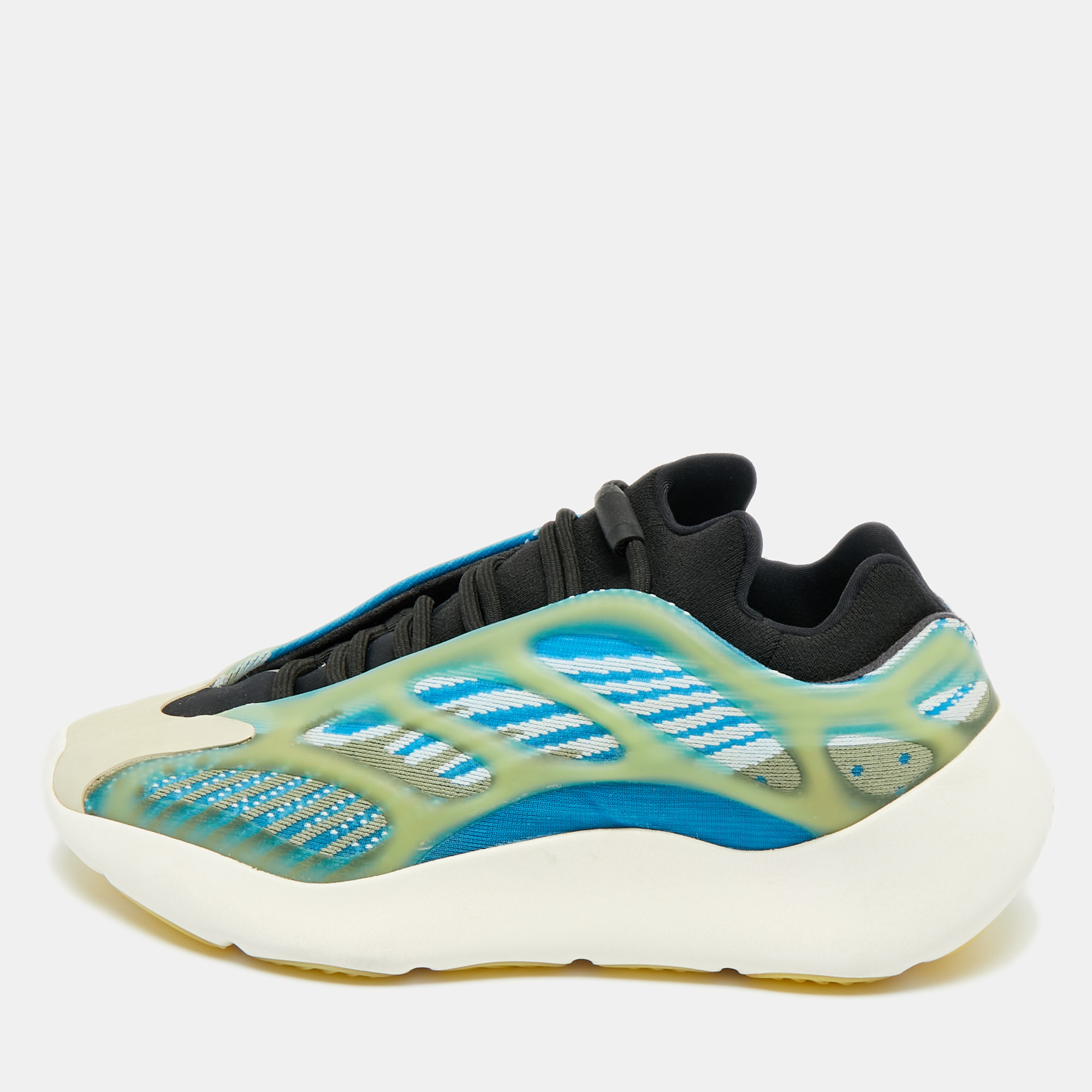 Yeezy x Adidas Blue/White Knit Fabric 700 V3 Arzareth Sneakers Size 42 2/3
Yeezy x Adidas Blue/White Knit Fabric 700 V3 Arzareth Sneakers Size 42 2/3