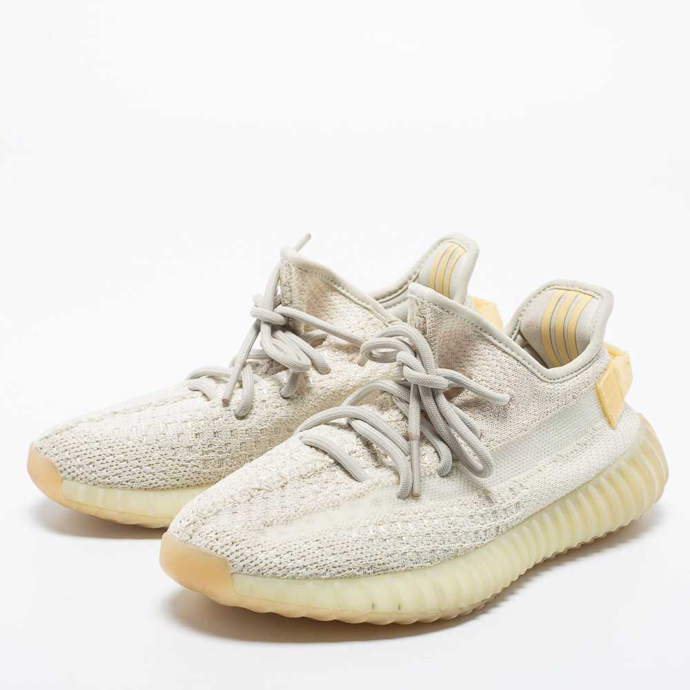 Yeezy x Adidas Off-White Knit Fabric Boost 350 V2 Light Low-Top Sneakers Size 38 2/3
Yeezy x Adidas Off-White Knit Fabric Boost 350 V2 Light Low-Top Sneakers Size 38 2/3
