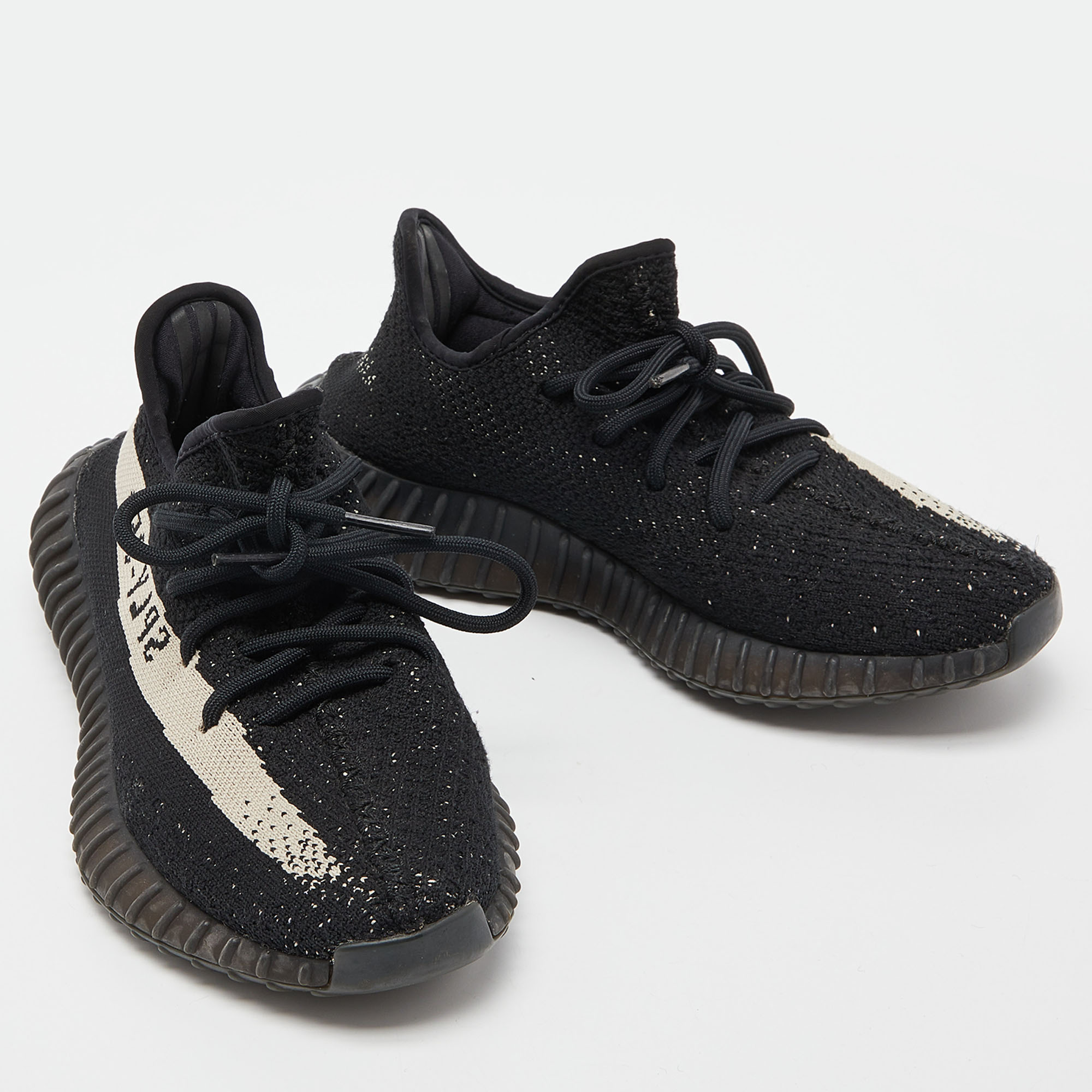 Yeezy X Adidas Black Boost Knit Fabric 350 V2 Core Black White Sneakers Size 39 1/3
