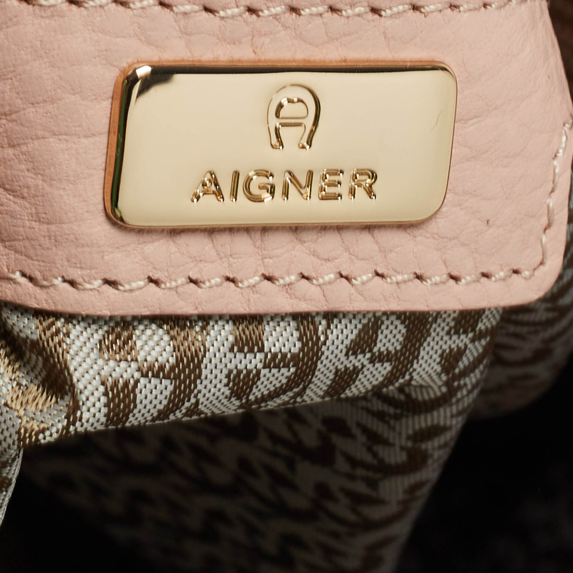 Aigner Light Pink Leather Zip Flat Pouch