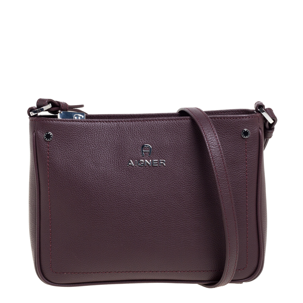Image of Aigner Burgundy Leather Zip Shoulder Bag
