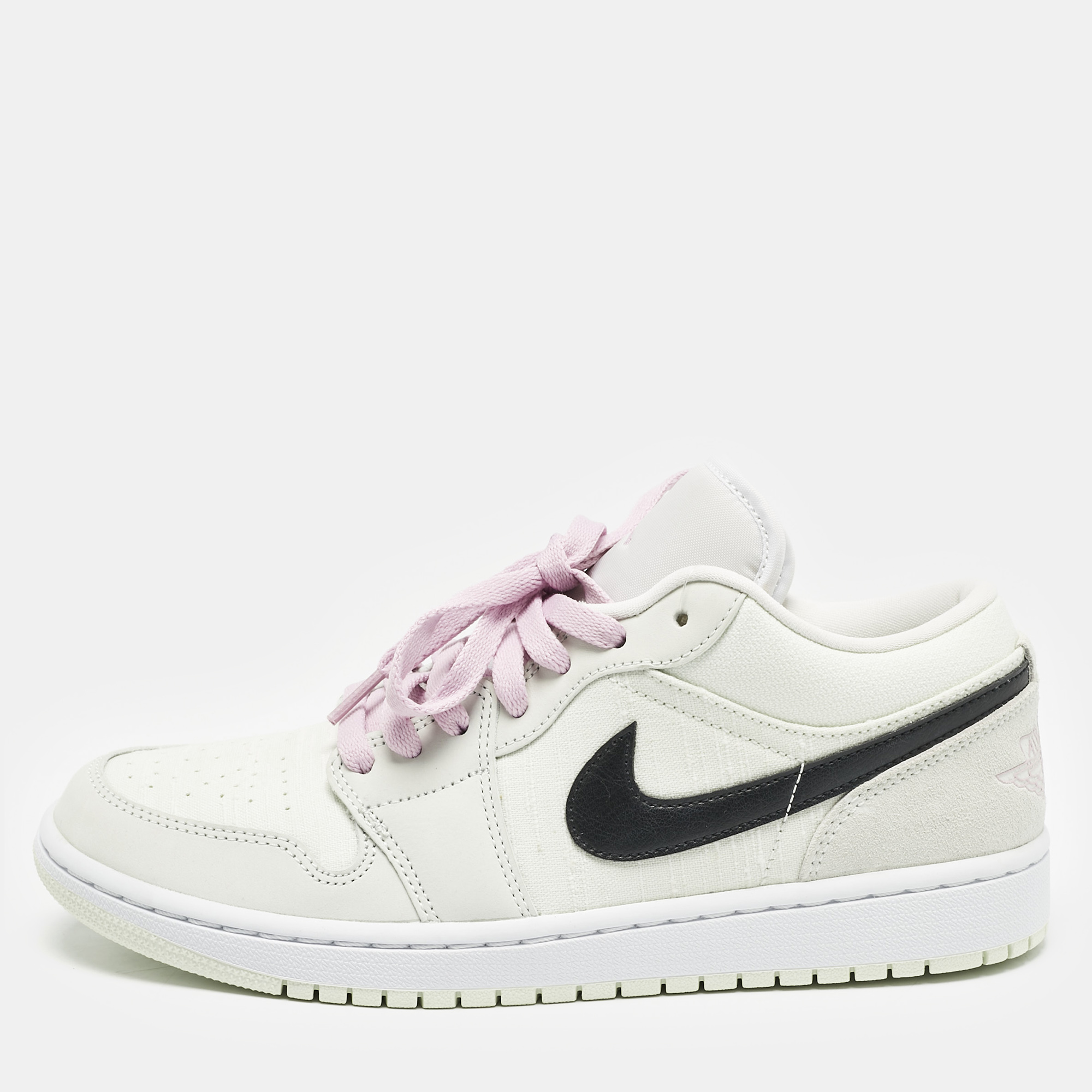Air Jordans Green Nubuck Leather and Canvas Jordan 1 Low SE Barely Green Sneakers Size 42
Air Jordans Green Nubuck Leather and Canvas Jordan 1 Low SE Barely Green Sneakers Size 42