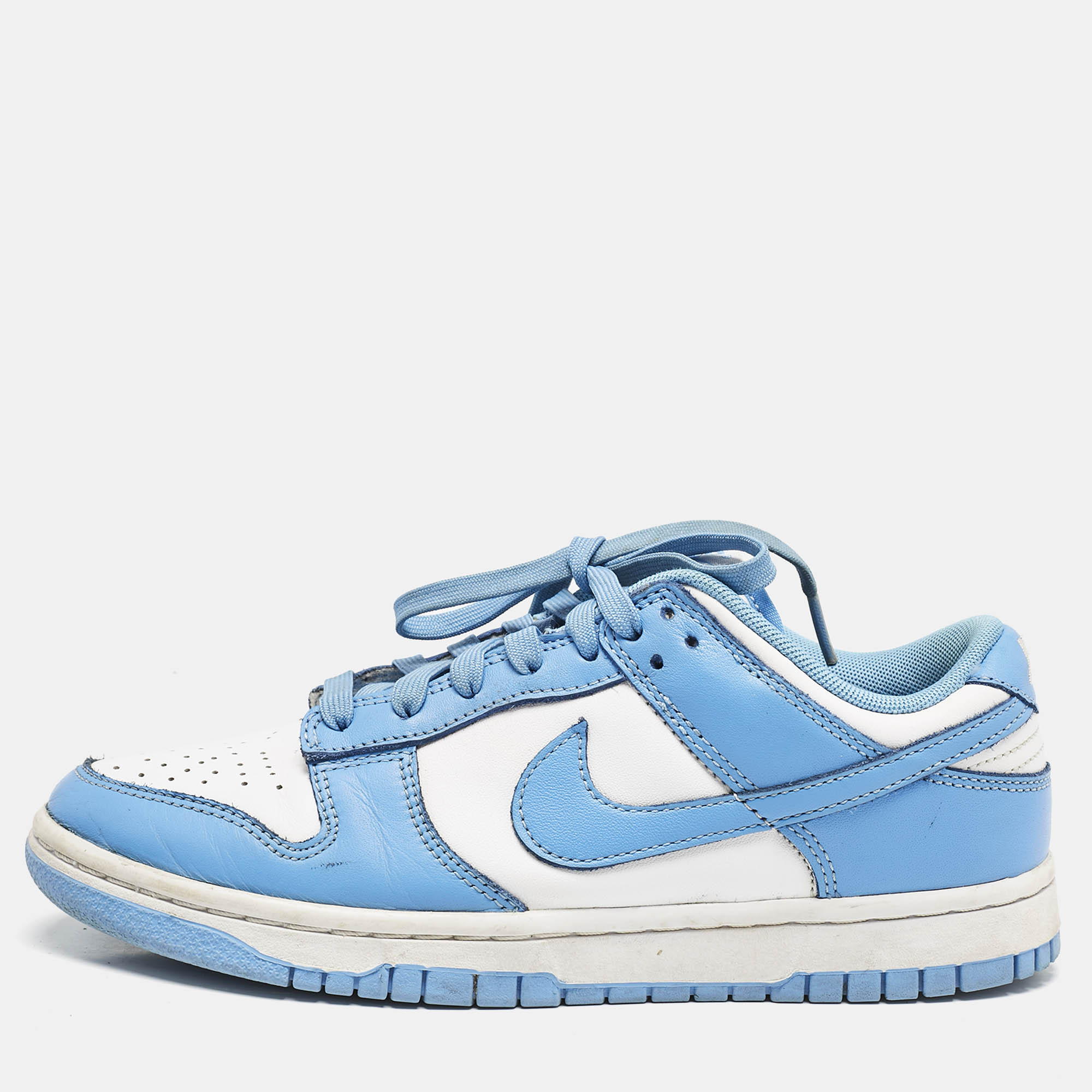 Air Jordans Blue/White Leather Jordan 1 Low White Ice Blue Sneakers Size 40
Air Jordans Blue/White Leather Jordan 1 Low White Ice Blue Sneakers Size 40