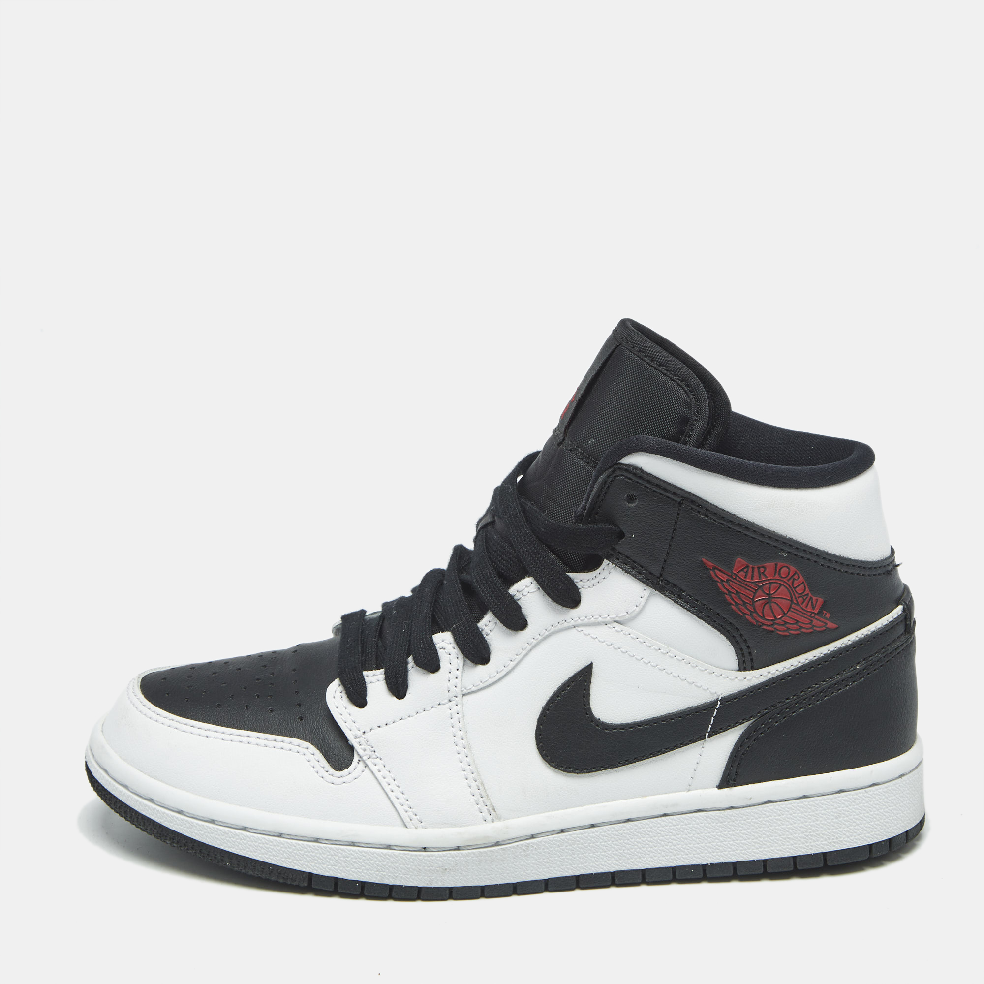Black/White Leather Jordan 1 Mid Reverse Black Toe Sneakers Size 38.5 - Air Jordans - Modalova