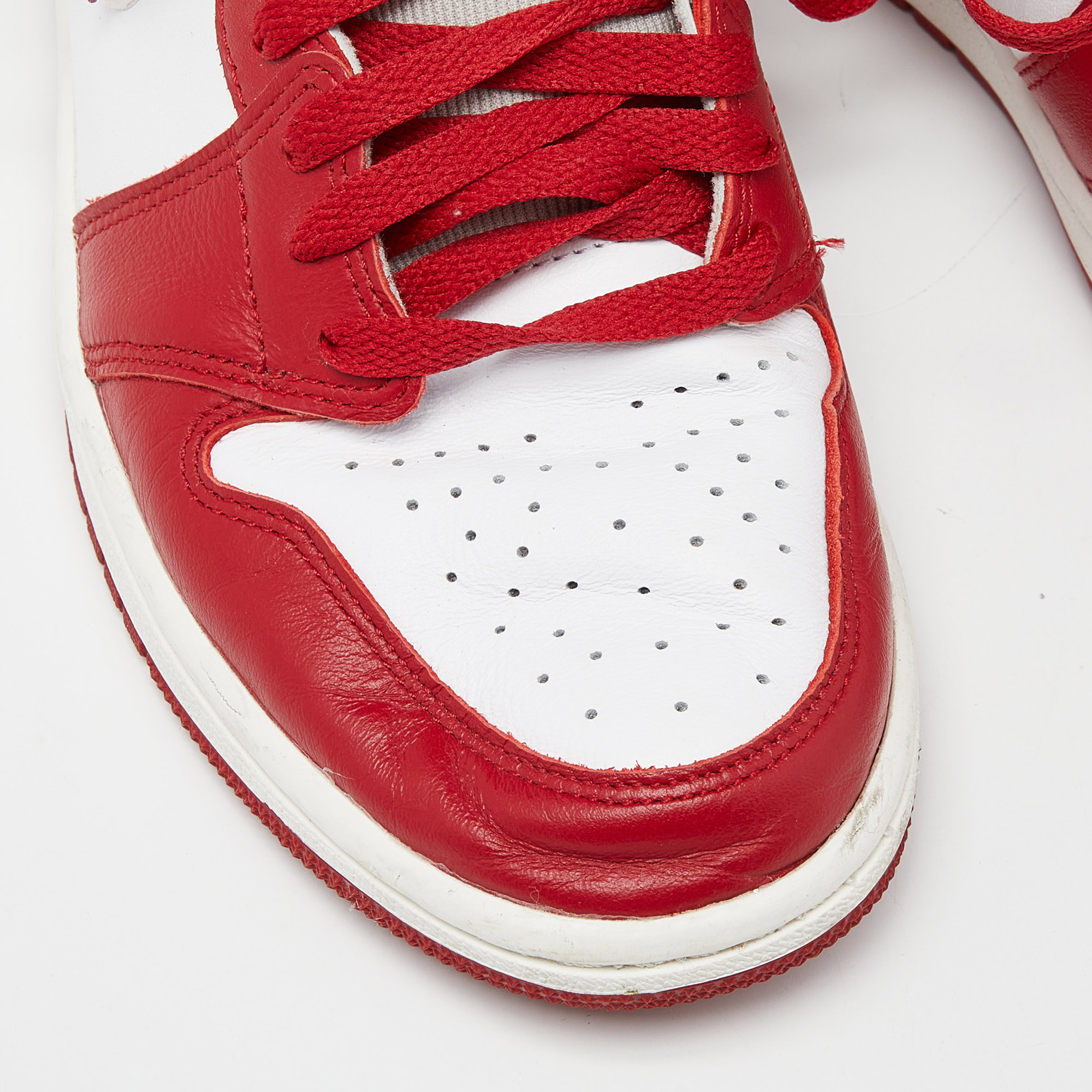 Nike Air Jordan Red/White Leather Jordan 1 1 High OG Newstalgia Sneakers Size 40
