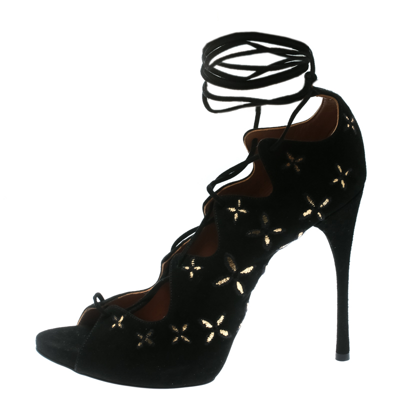 Alaia Black Suede With Metallic Gold Floral Embroidery Scallop Trim Open Toe Pumps Size
Alaia Black Suede With Metallic Gold Floral Embroidery Scallop Trim Open Toe Pumps Size