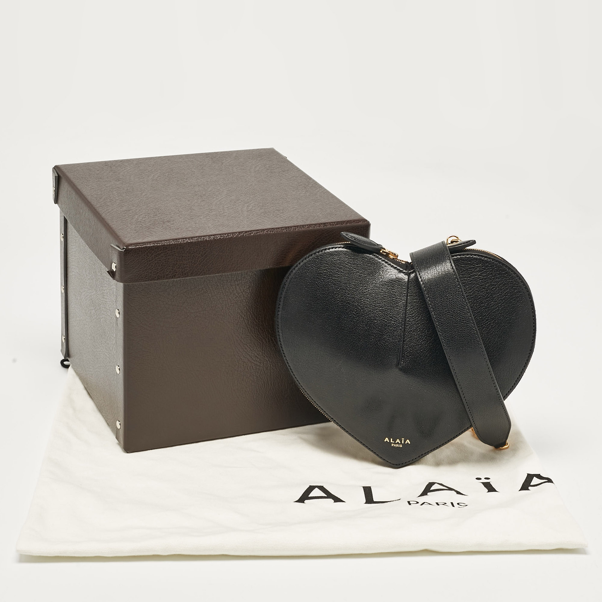 Alaia Black Leather Le Coeur Shoulder Bag