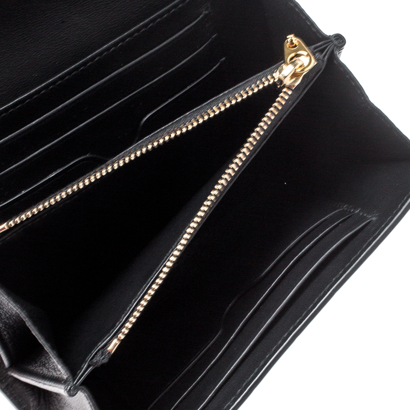 Alexander McQueen Black Croc Embossed Leather Medium Box Lock Continental Wallet
Alexander McQueen Black Croc Embossed Leather Medium Box Lock Continental Wallet