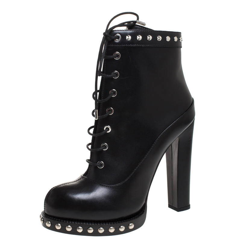 Image of Alexander McQueen Black Leather Studded Ankle Boots Size .