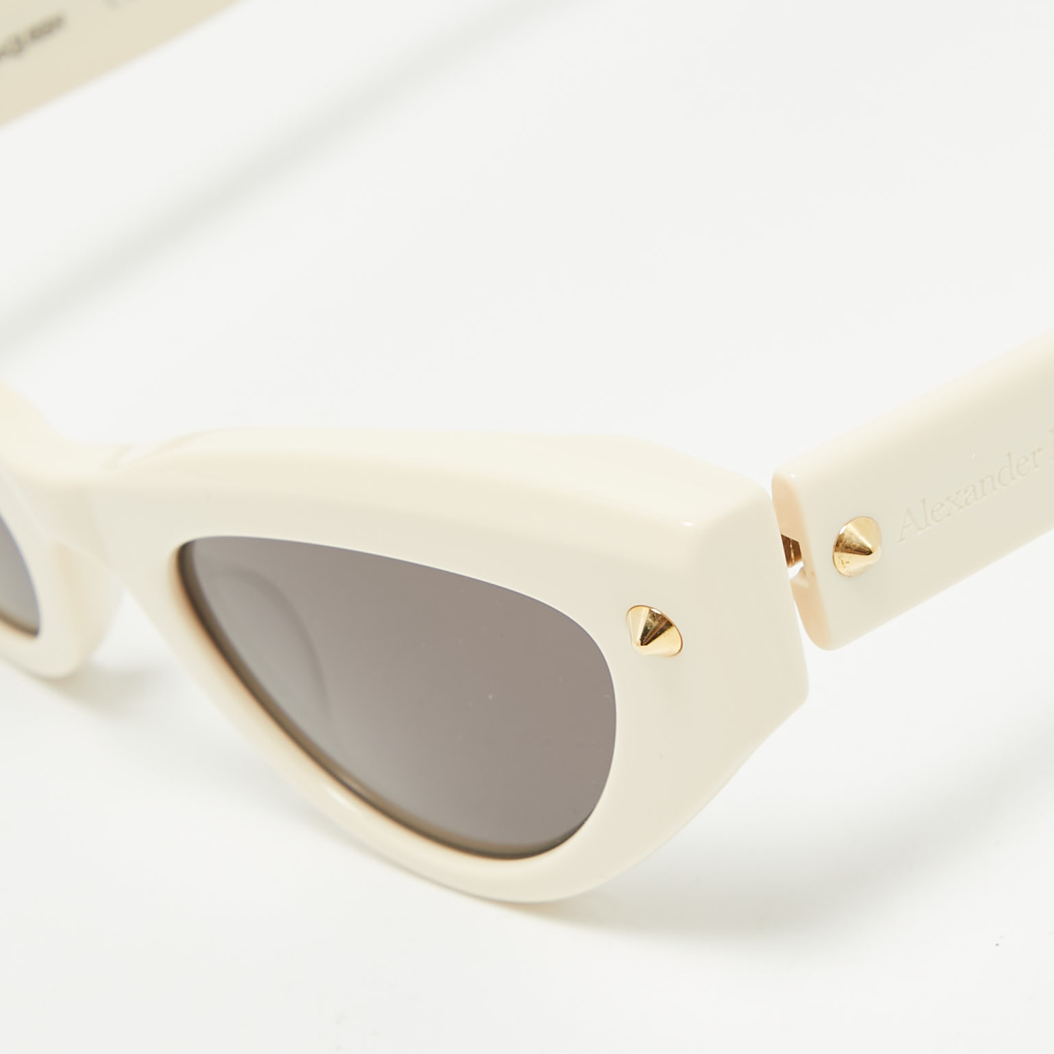 Alexander McQueen Cream/Black Spike Stud Cat Eye Sunglasses