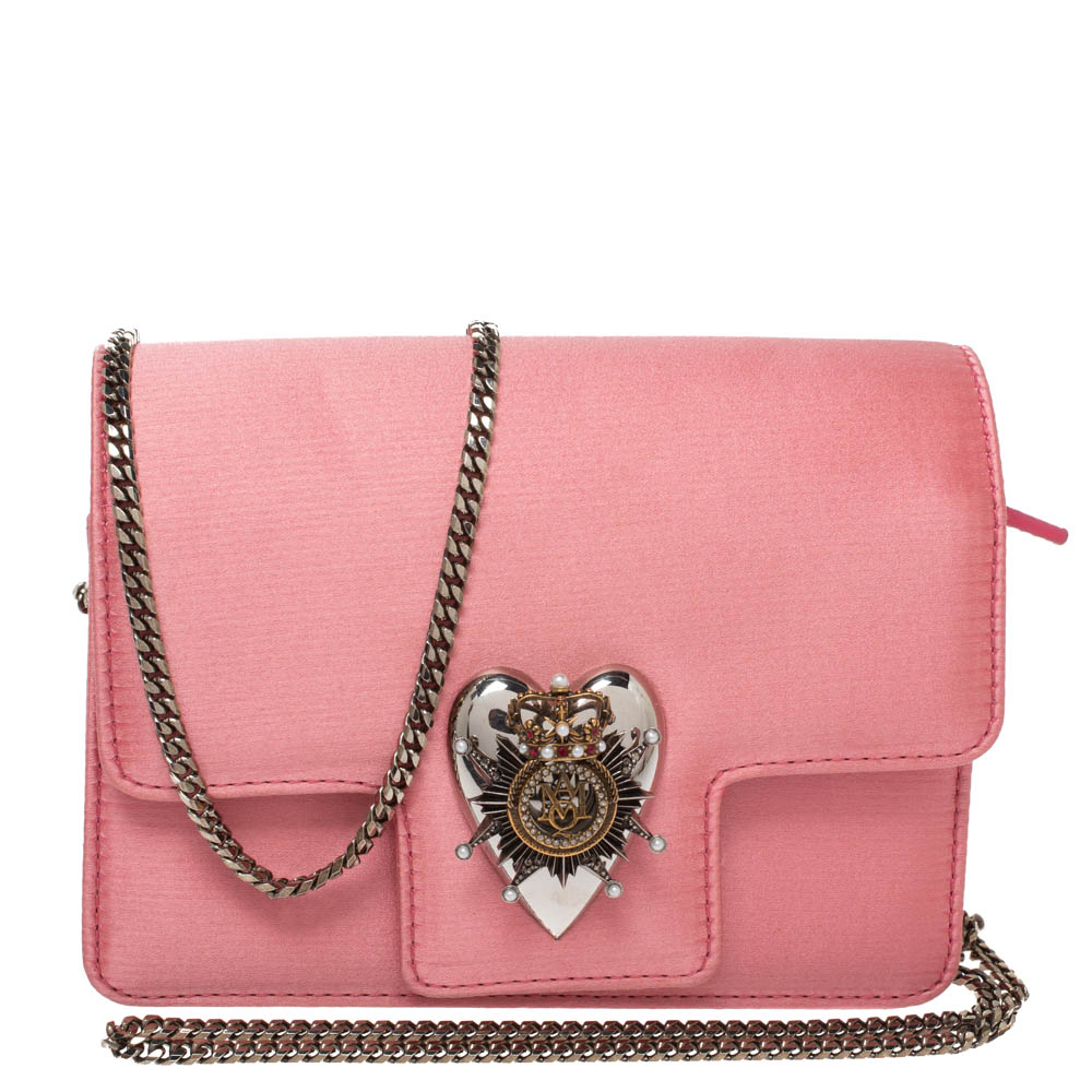 Image of Alexander McQueen Pink Satin Mini Heart Chain Bag